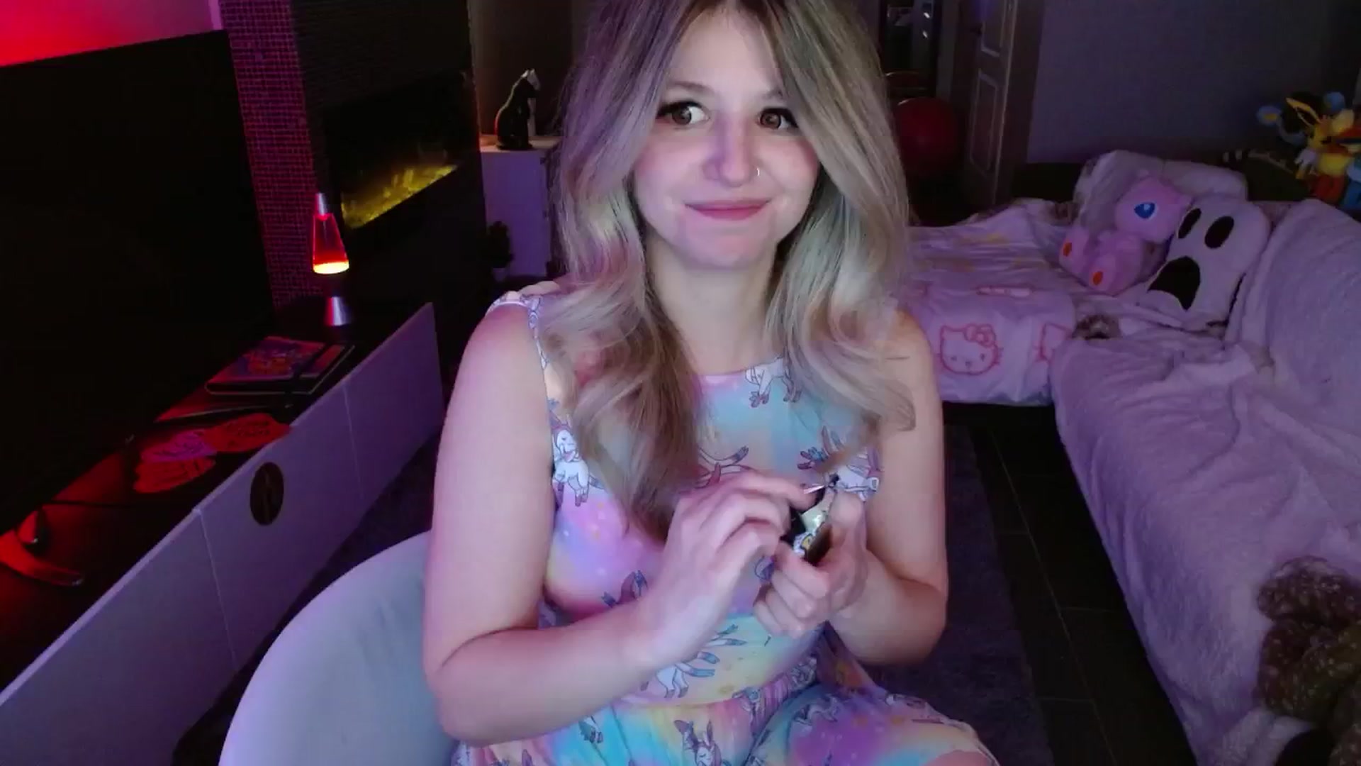 Gallery image thumbnail from Serafina's myfreecams stream on, 02/08/2025, 04:57 image 2 of 20