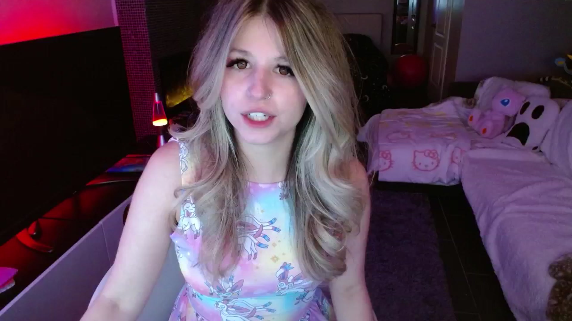 Gallery image thumbnail from Serafina's myfreecams stream on, 02/08/2025, 04:57 image 19 of 20