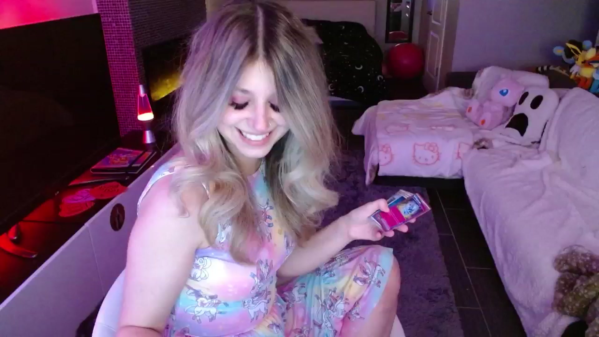 Gallery image thumbnail from Serafina's myfreecams stream on, 02/08/2025, 04:57 image 6 of 20