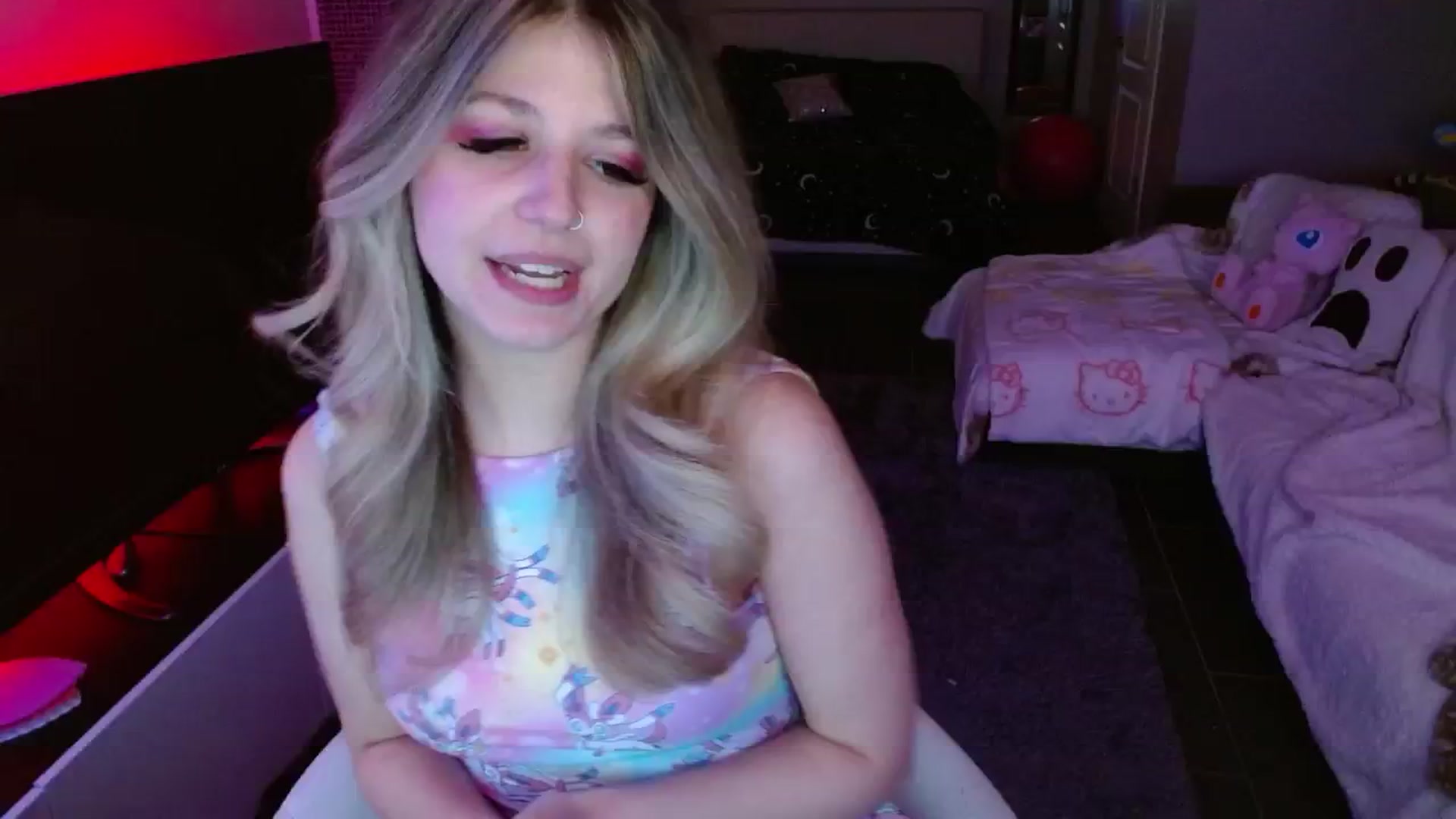 Gallery image thumbnail from Serafina's myfreecams stream on, 02/08/2025, 04:57 image 14 of 20