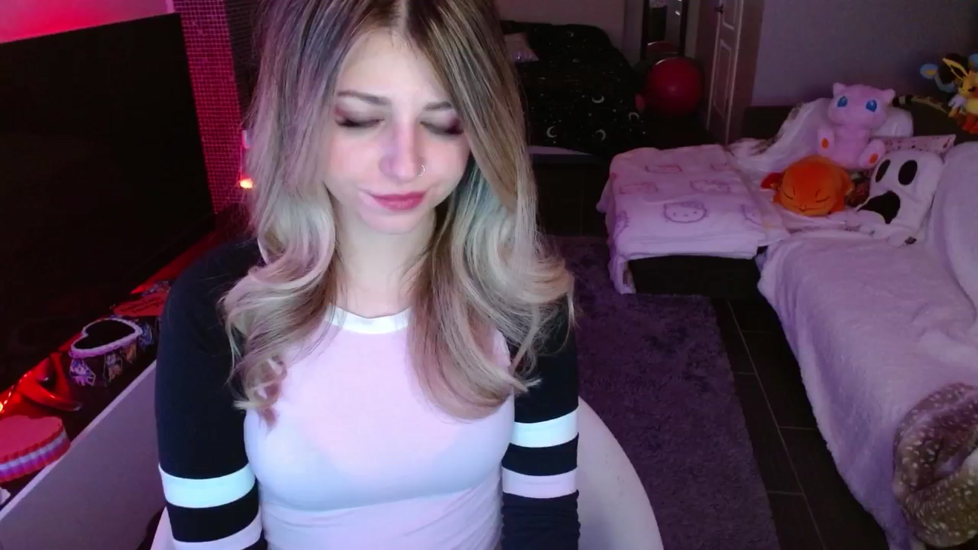Gallery image thumbnail from Serafina's myfreecams stream on, 02/16/2025, 05:43 image 10 of 20