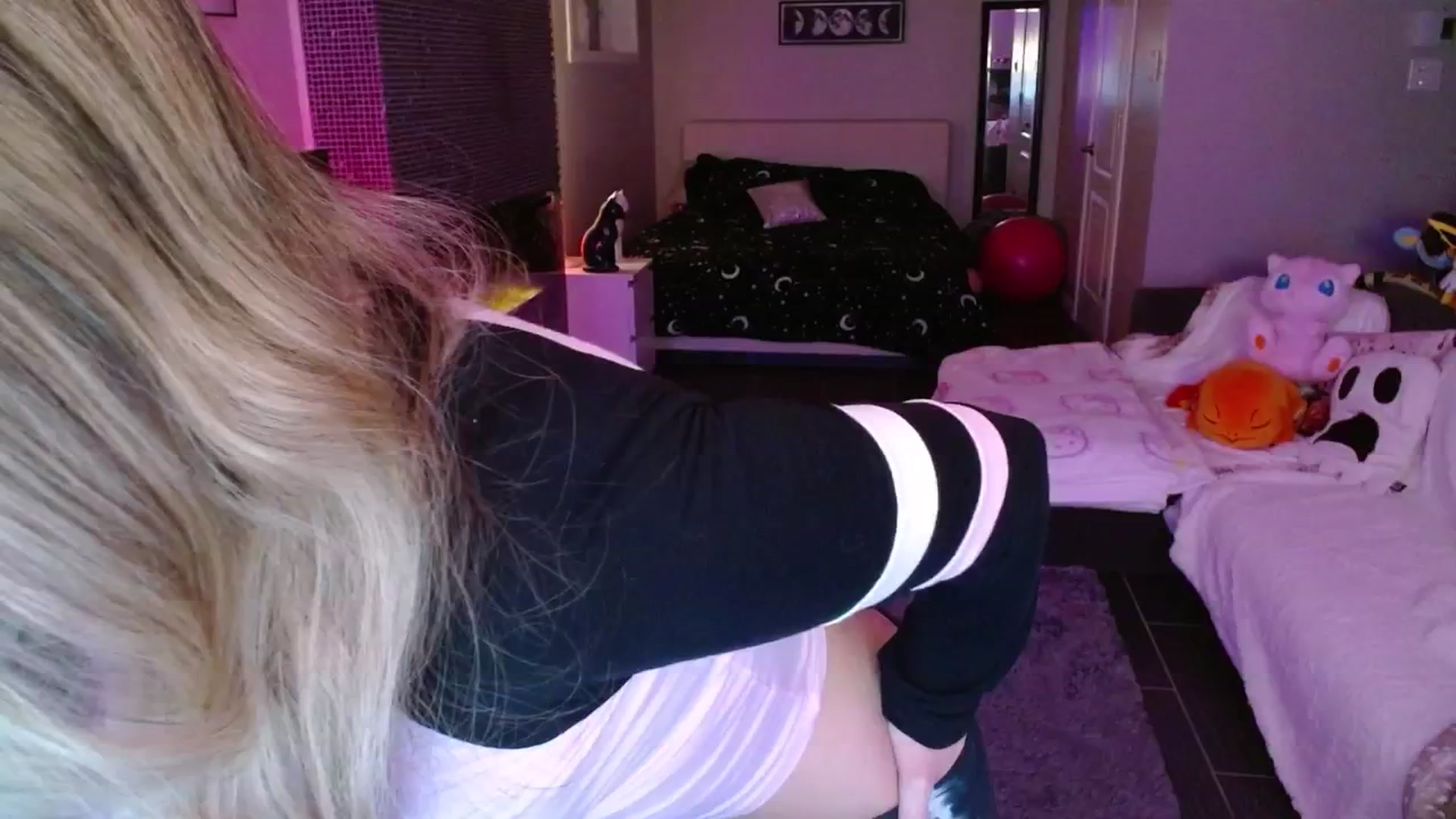 Gallery image thumbnail from Serafina's myfreecams stream on, 02/16/2025, 05:43 image 2 of 20