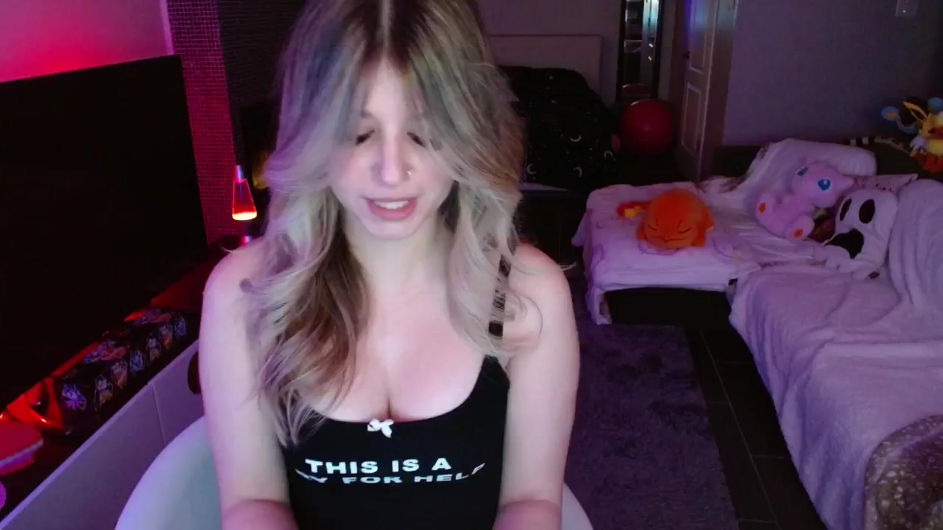 Gallery image thumbnail from Serafina's myfreecams stream on, 02/18/2025, 03:19 image 1 of 20