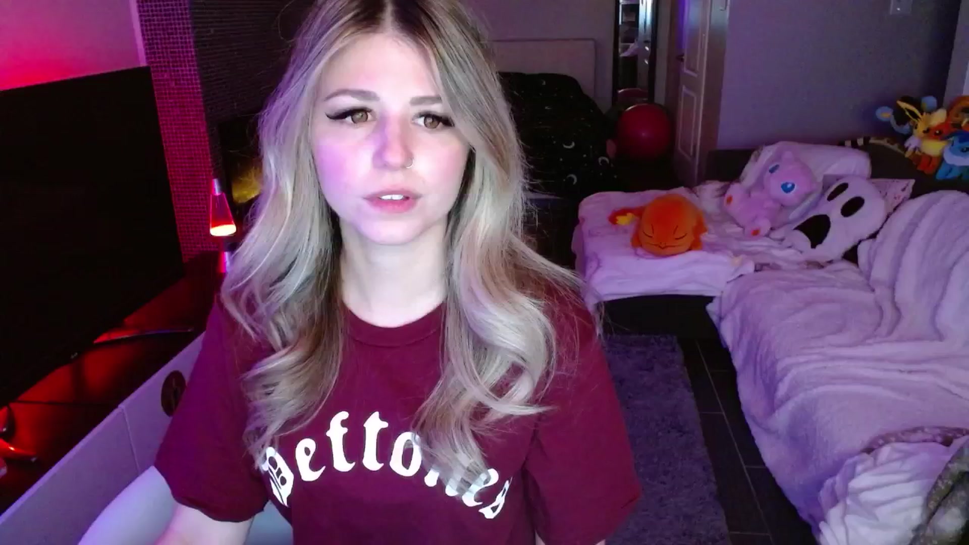 Gallery image thumbnail from Serafina's myfreecams stream on, 02/19/2025, 03:17 image 7 of 20