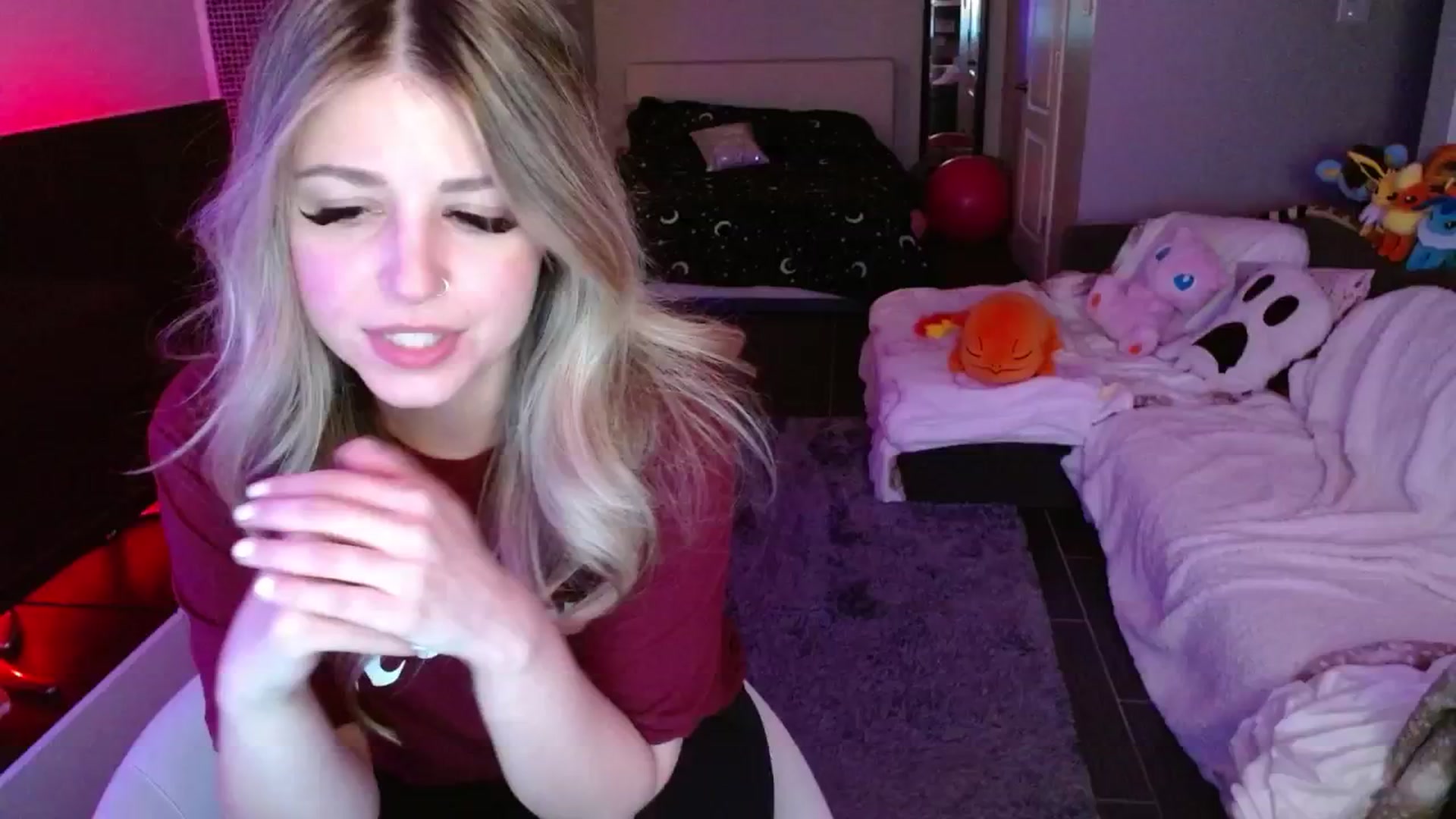 Gallery image thumbnail from Serafina's myfreecams stream on, 02/19/2025, 03:17 image 11 of 20