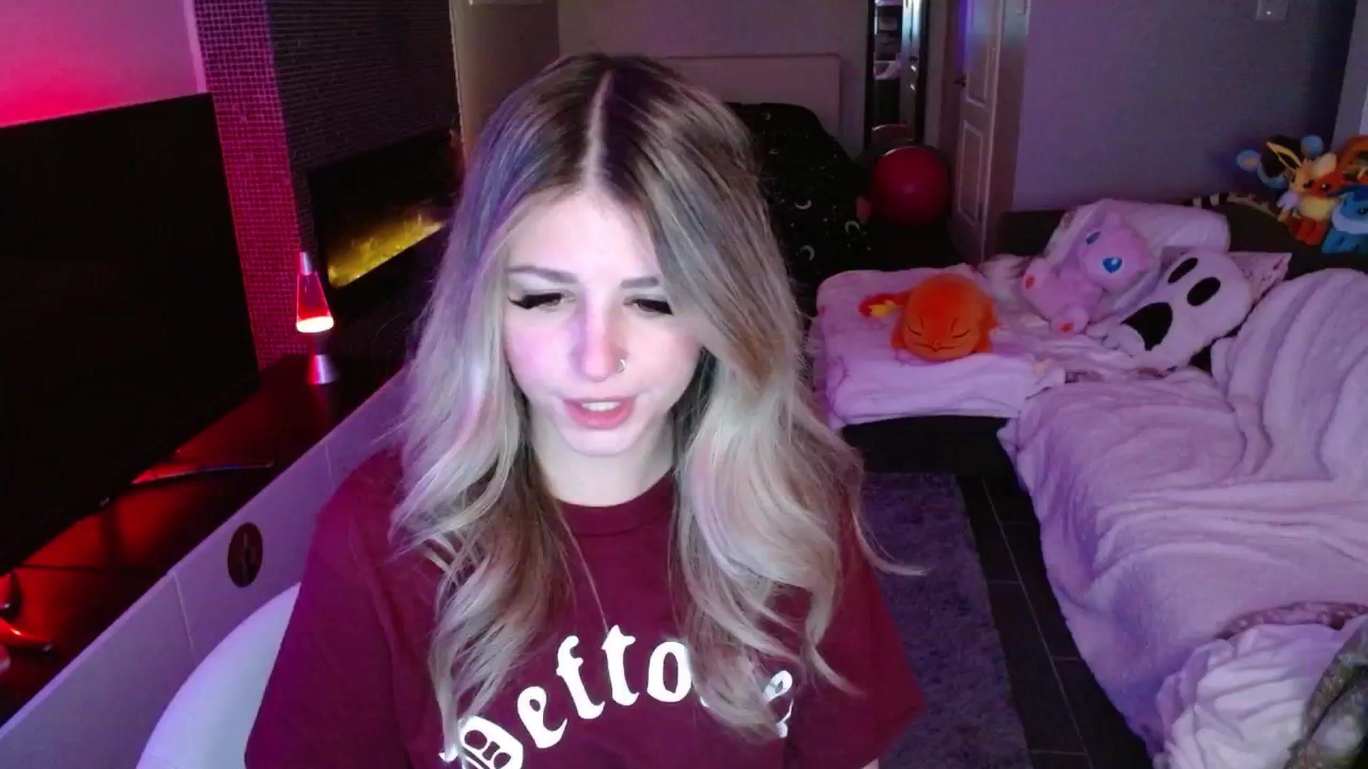 Gallery image thumbnail from Serafina's myfreecams stream on, 02/19/2025, 03:17 image 16 of 20