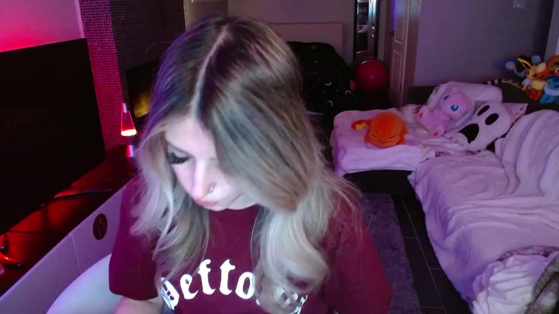 Gallery image thumbnail from Serafina's myfreecams stream on, 02/19/2025, 03:17 image 10 of 20