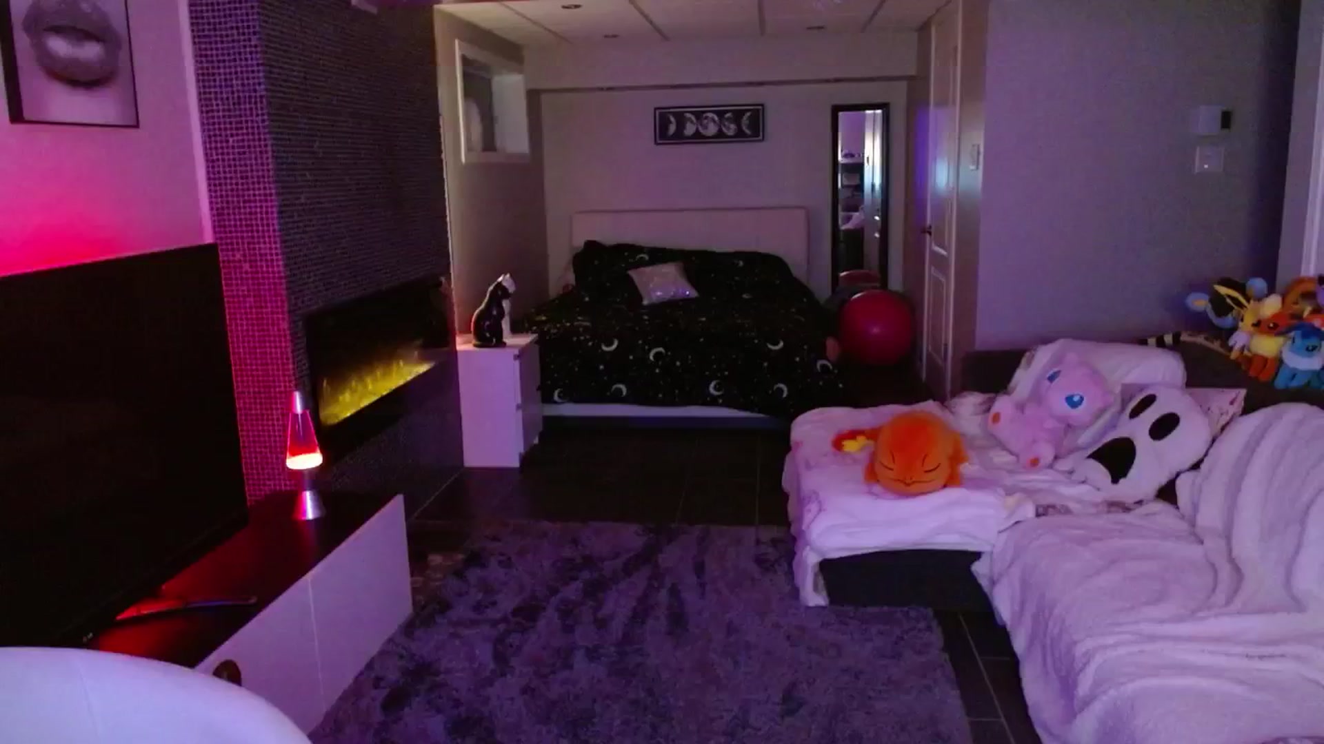 Gallery image thumbnail from Serafina's myfreecams stream on, 02/19/2025, 03:17 image 20 of 20