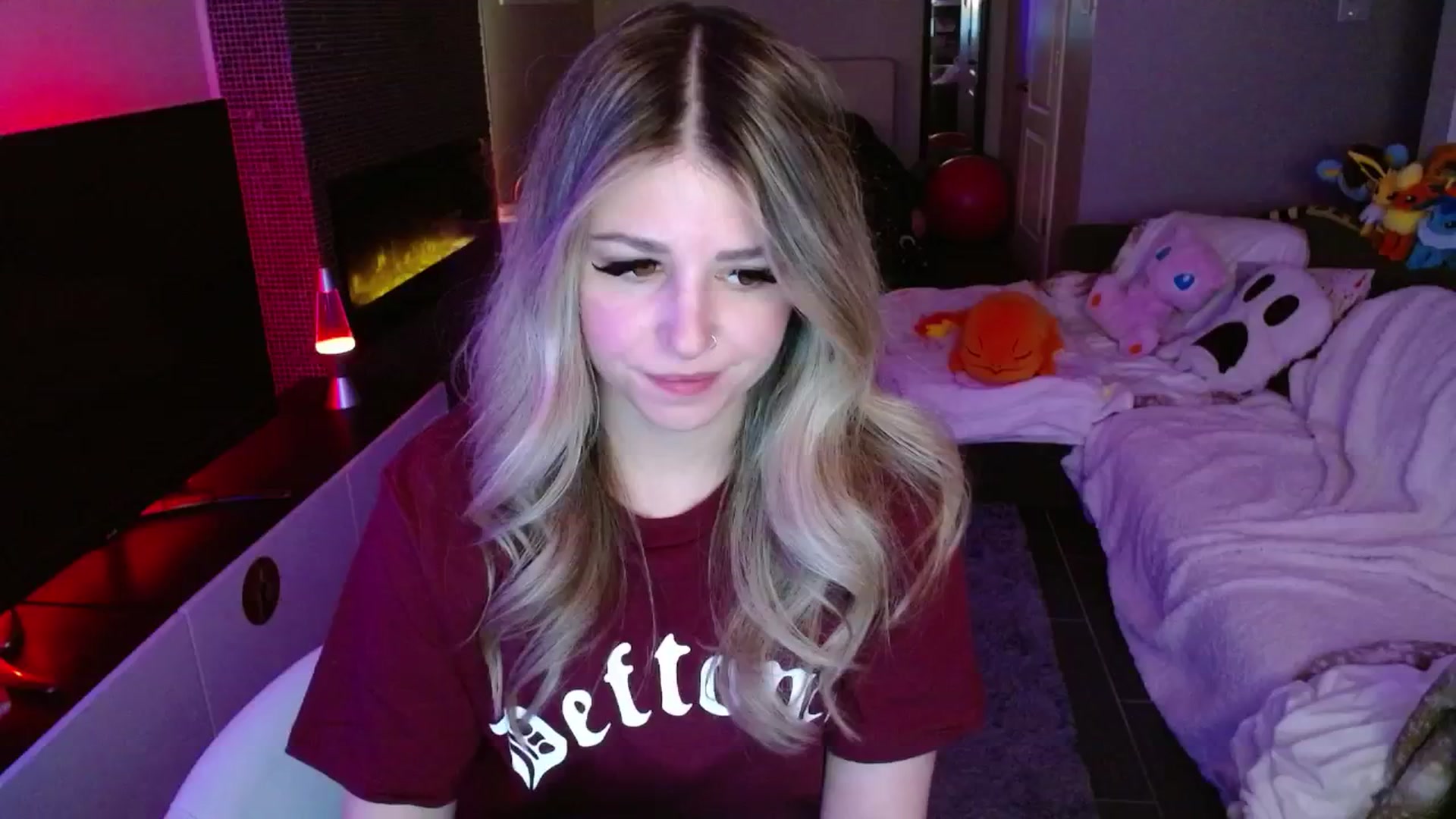Gallery image thumbnail from Serafina's myfreecams stream on, 02/19/2025, 03:17 image 15 of 20
