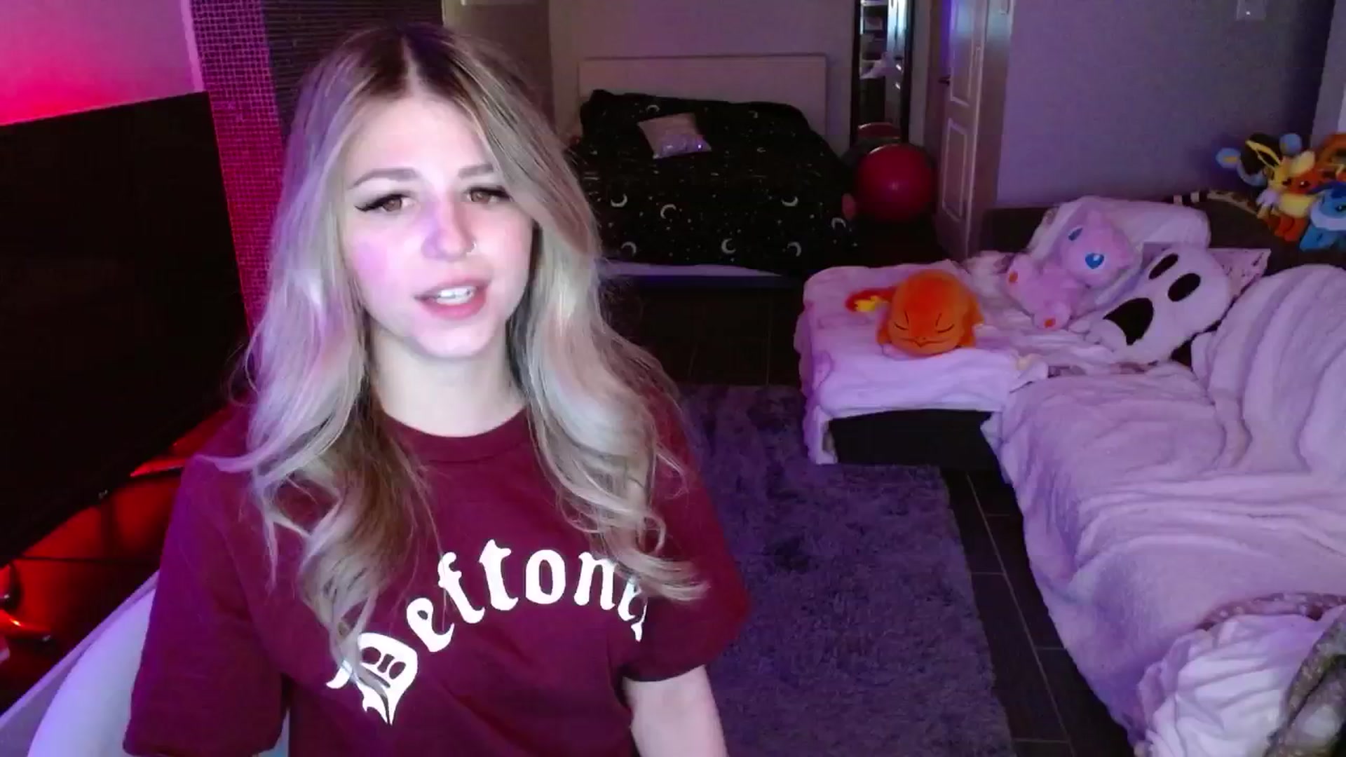 Gallery image thumbnail from Serafina's myfreecams stream on, 02/19/2025, 03:17 image 12 of 20