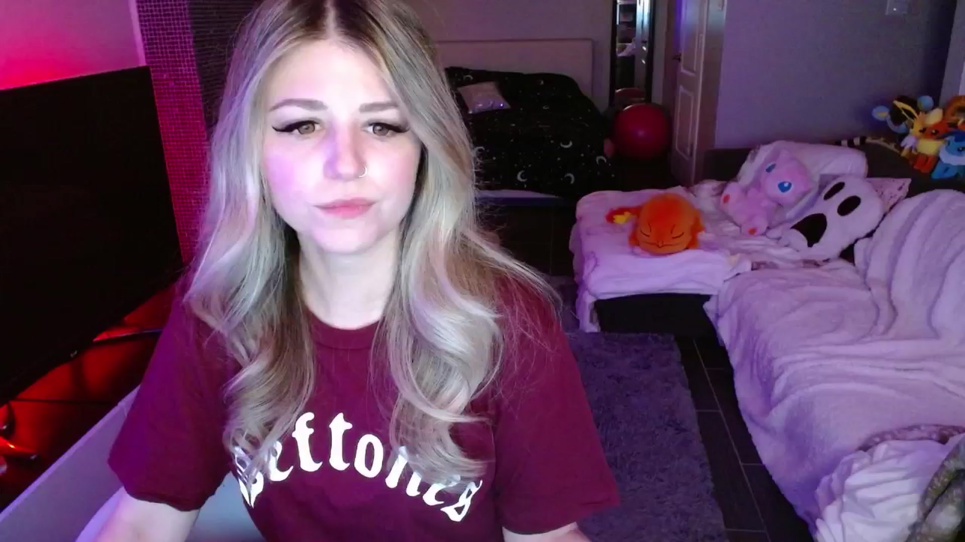 Gallery image thumbnail from Serafina's myfreecams stream on, 02/19/2025, 03:17 image 5 of 20