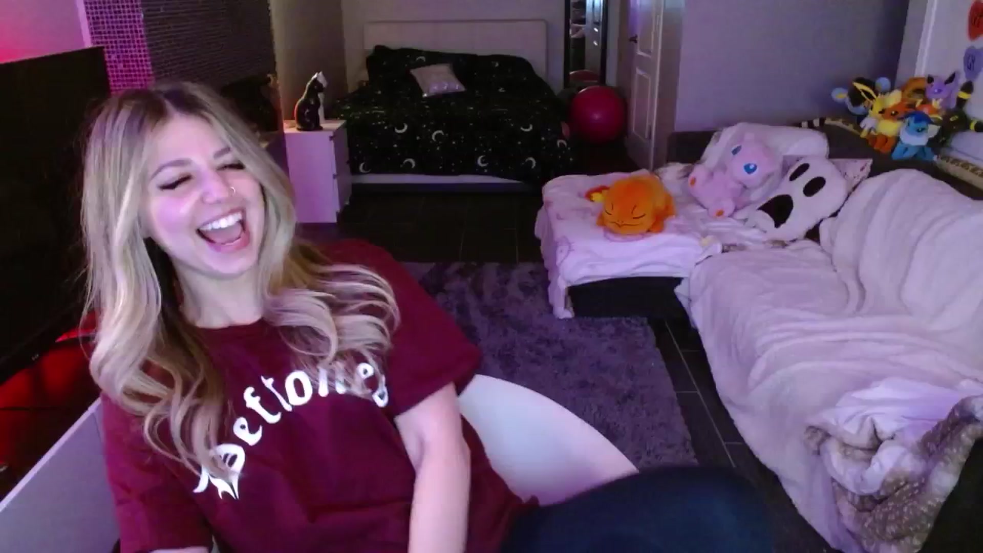 Gallery image thumbnail from Serafina's myfreecams stream on, 02/19/2025, 05:11 image 15 of 20