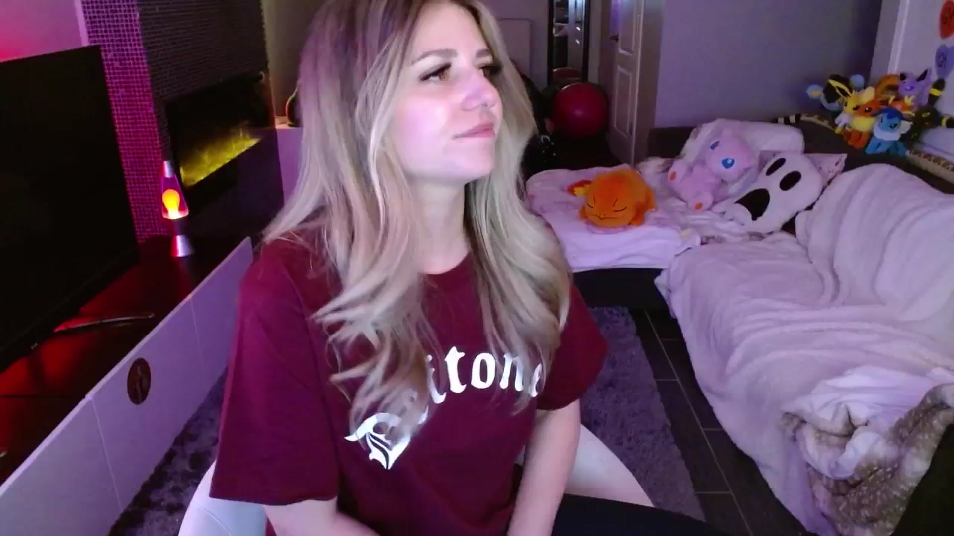 Gallery image thumbnail from Serafina's myfreecams stream on, 02/19/2025, 05:11 image 18 of 20