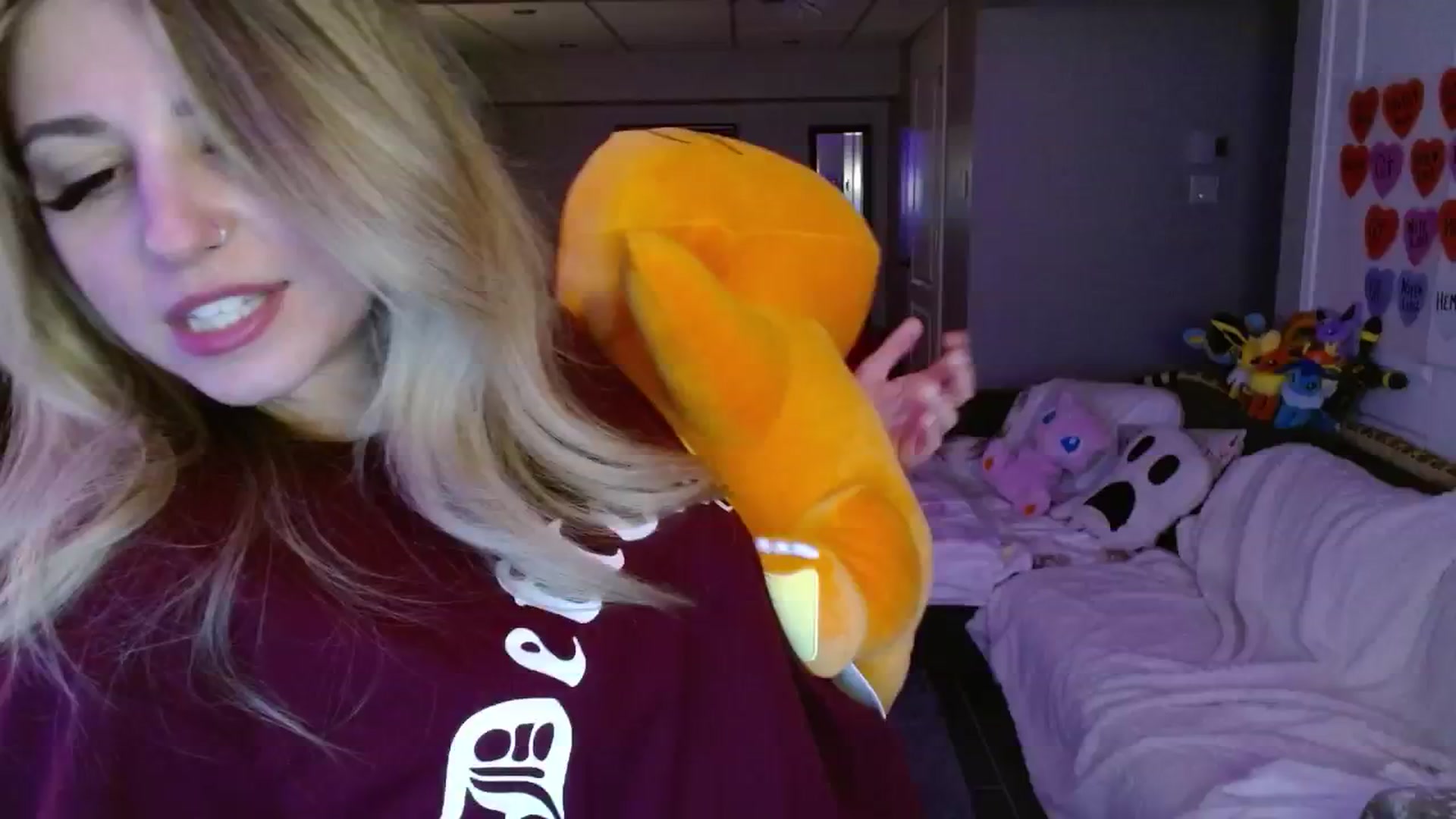 Gallery image thumbnail from Serafina's myfreecams stream on, 02/19/2025, 05:11 image 5 of 20