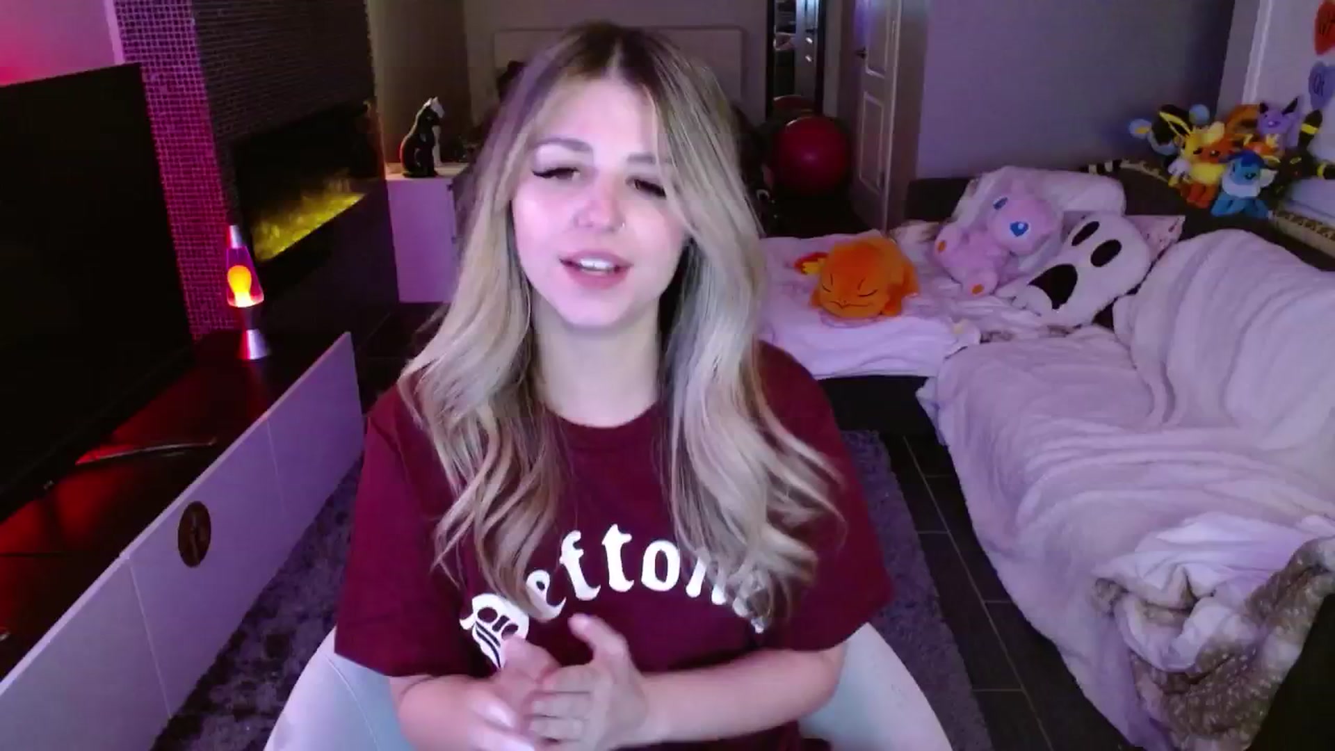 Gallery image thumbnail from Serafina's myfreecams stream on, 02/19/2025, 05:11 image 14 of 20