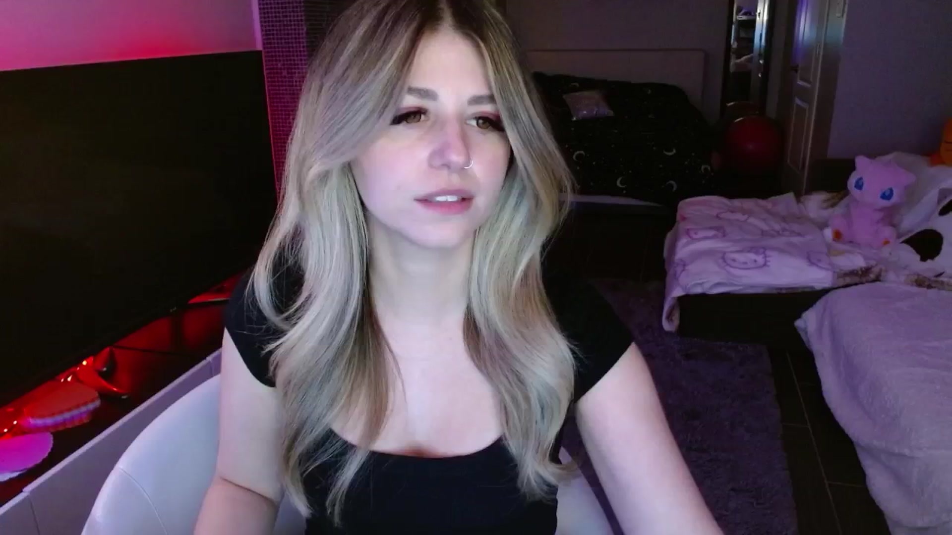 Gallery image thumbnail from Serafina's myfreecams stream on, 02/24/2025, 04:57 image 2 of 20