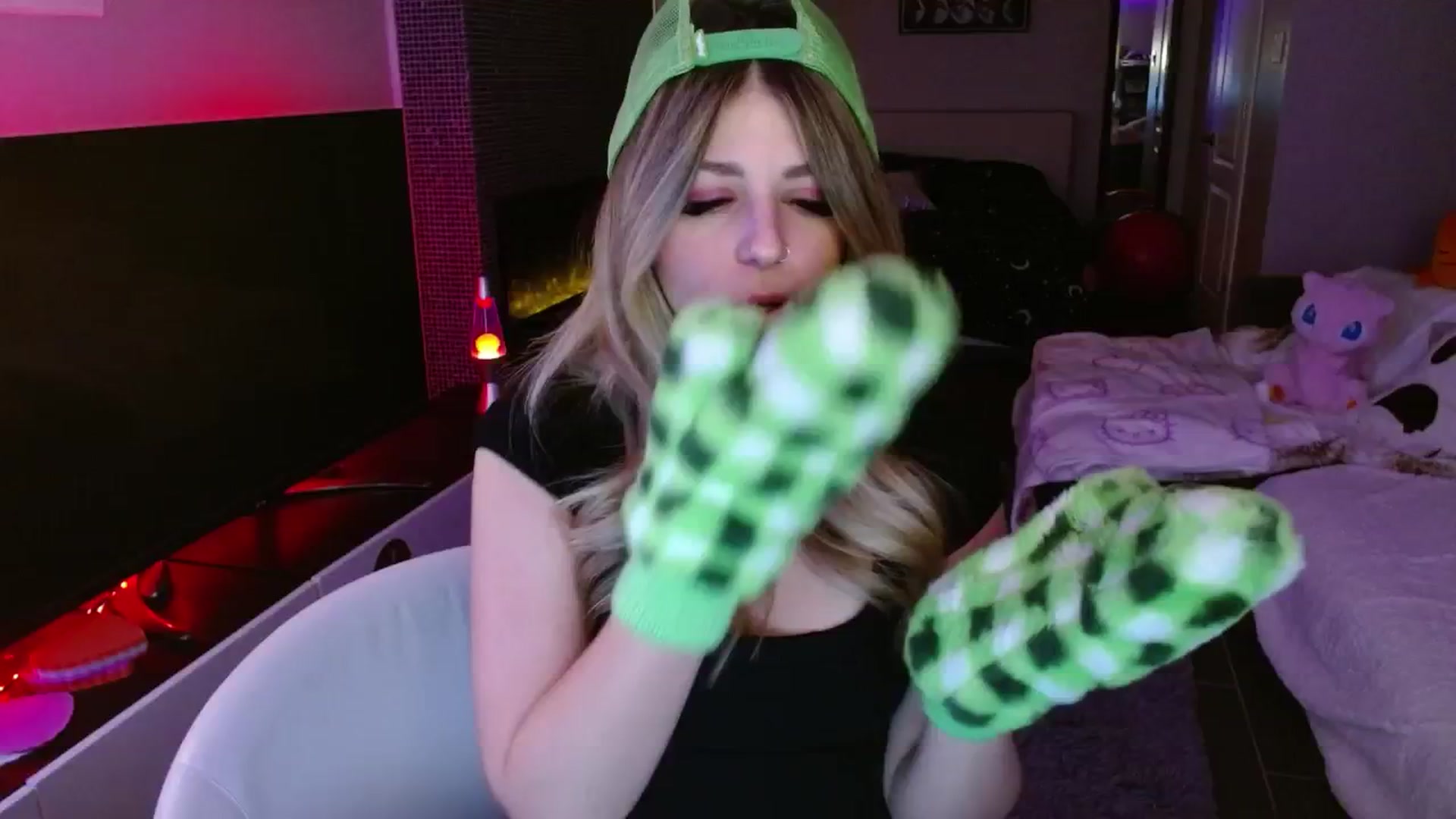 Gallery image thumbnail from Serafina's myfreecams stream on, 02/24/2025, 04:57 image 10 of 20
