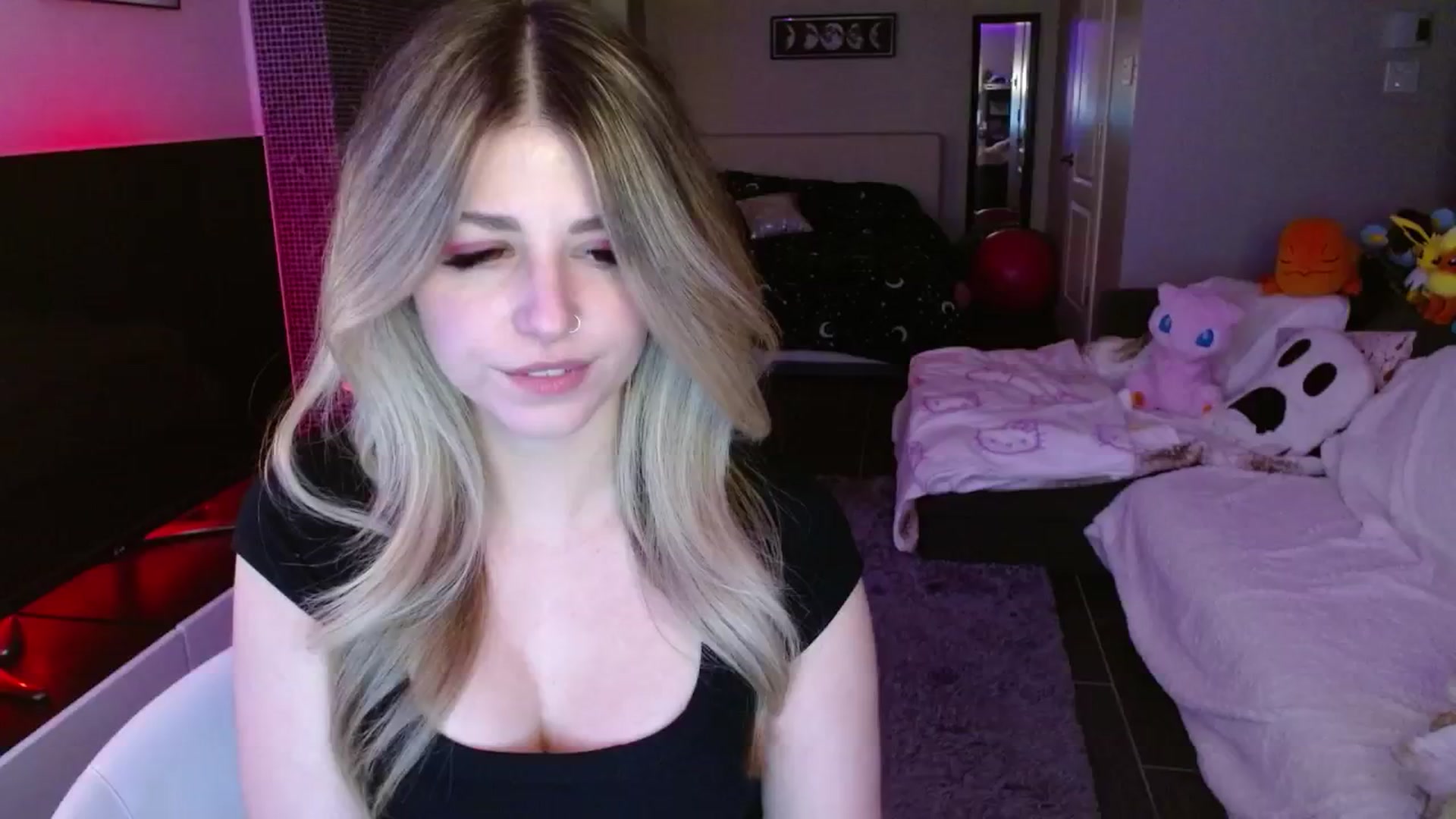 Gallery image thumbnail from Serafina's myfreecams stream on, 02/24/2025, 04:57 image 1 of 20