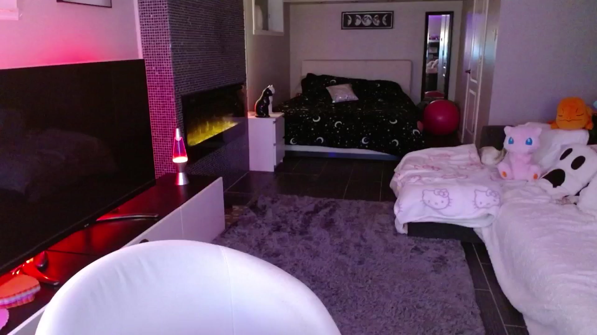 Gallery image thumbnail from Serafina's myfreecams stream on, 02/26/2025, 04:22 image 6 of 20