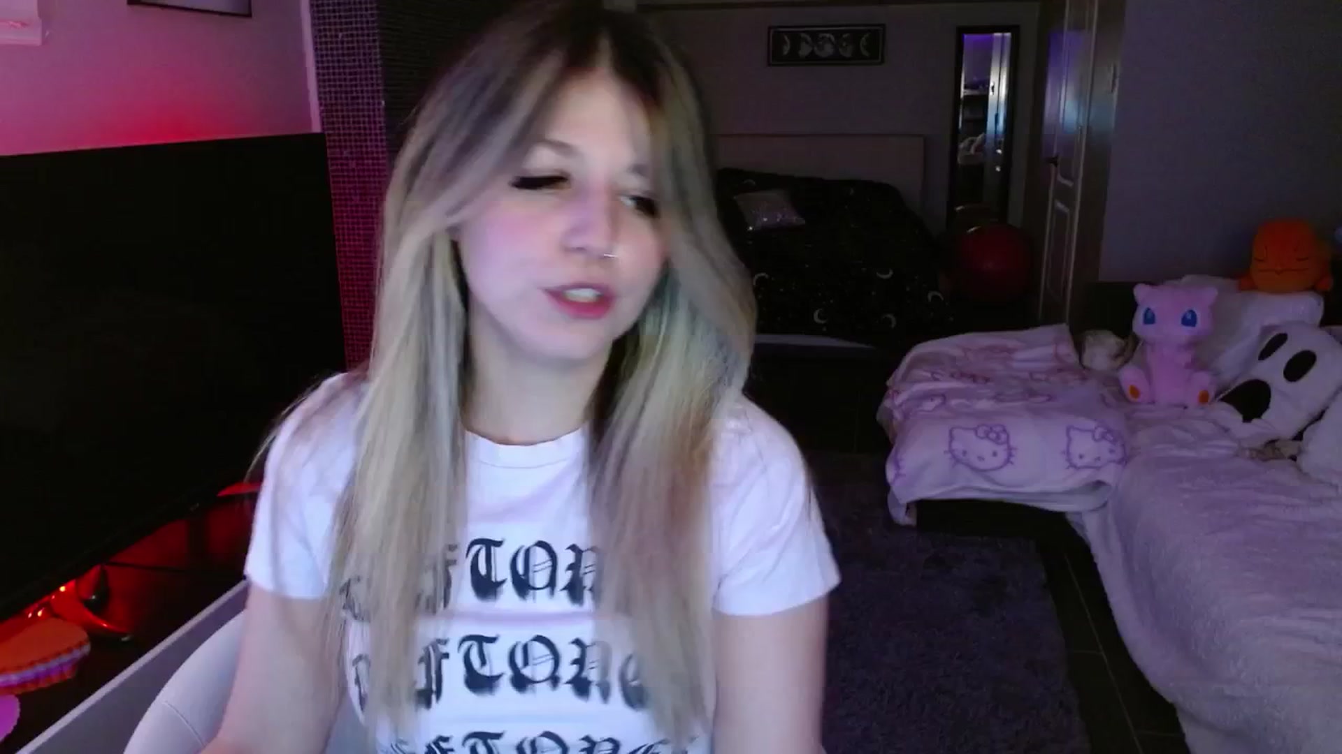 Gallery image thumbnail from Serafina's myfreecams stream on, 02/26/2025, 04:22 image 4 of 20
