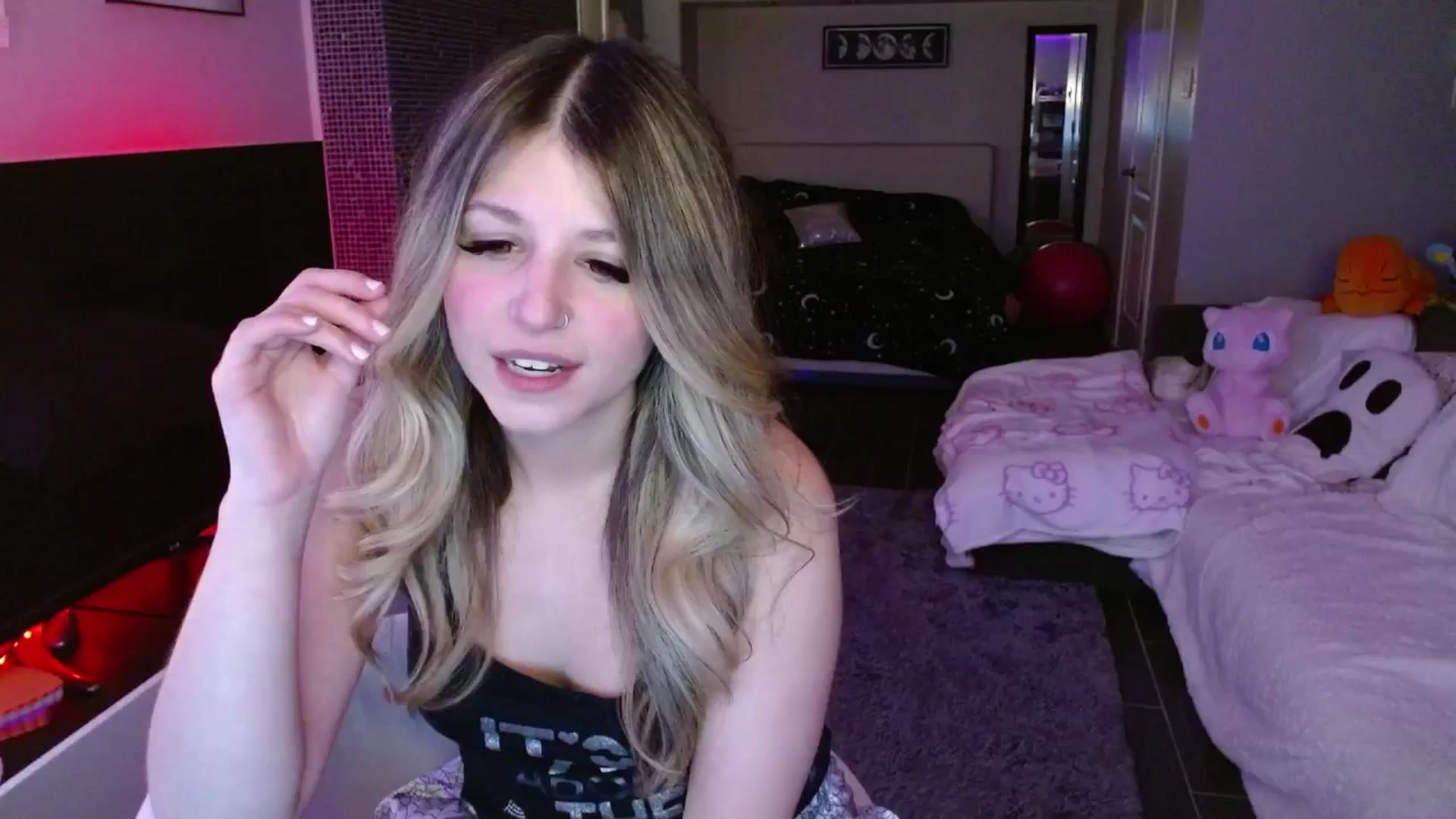 Gallery image thumbnail from Serafina's myfreecams stream on, 02/28/2025, 04:46 image 12 of 20