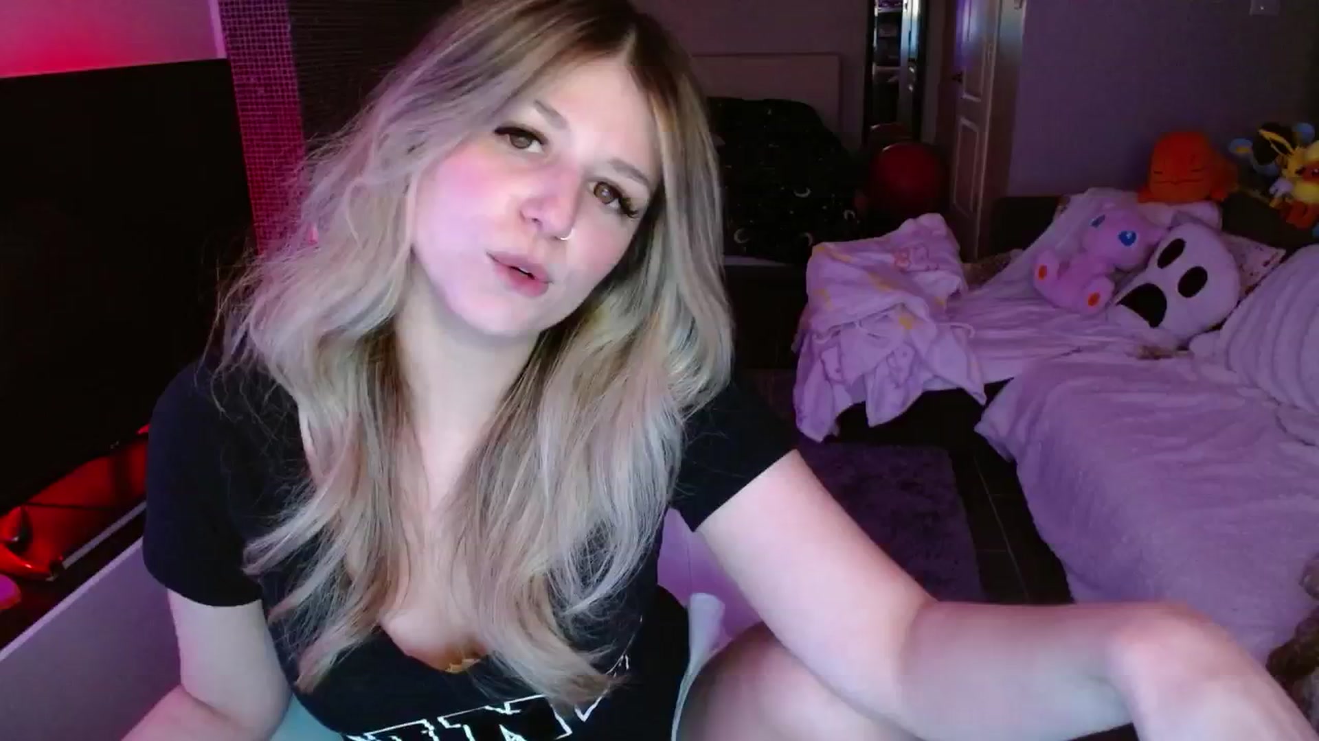 Gallery image thumbnail from Serafina's myfreecams stream on, 03/03/2025, 05:37 image 4 of 20
