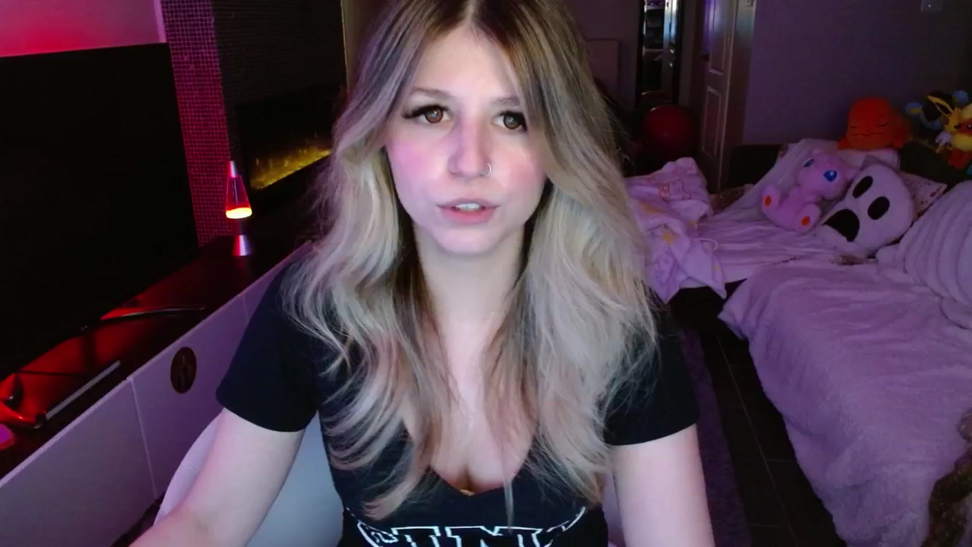 Gallery image thumbnail from Serafina's myfreecams stream on, 03/03/2025, 05:37 image 7 of 20