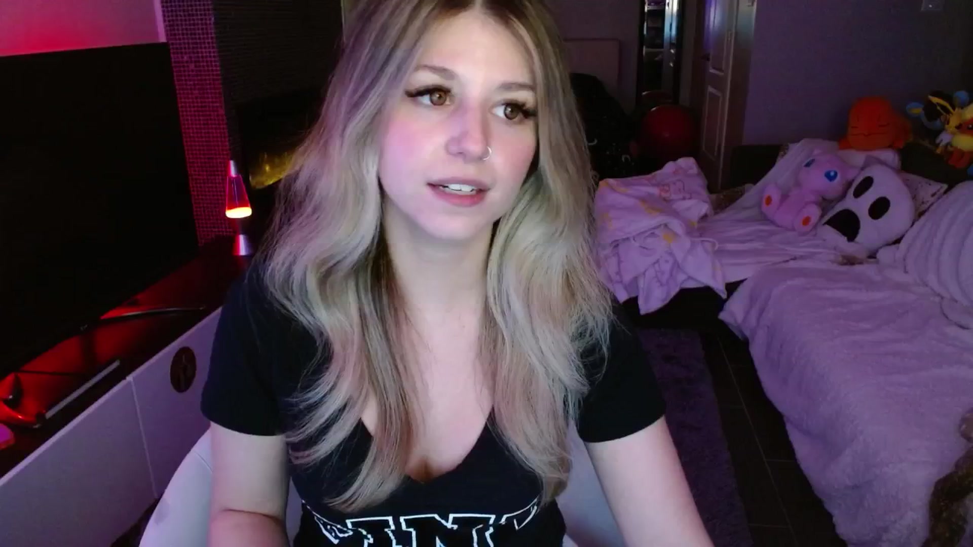 Gallery image thumbnail from Serafina's myfreecams stream on, 03/03/2025, 05:37 image 8 of 20