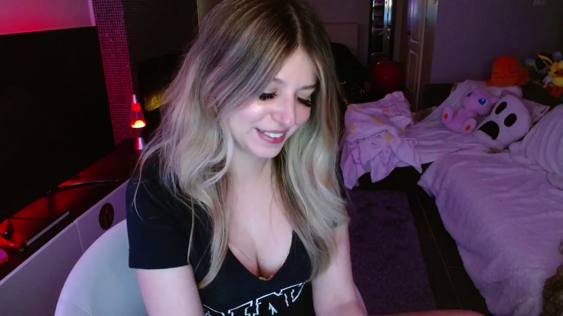 Gallery image thumbnail from Serafina's myfreecams stream on, 03/03/2025, 05:37 image 14 of 20