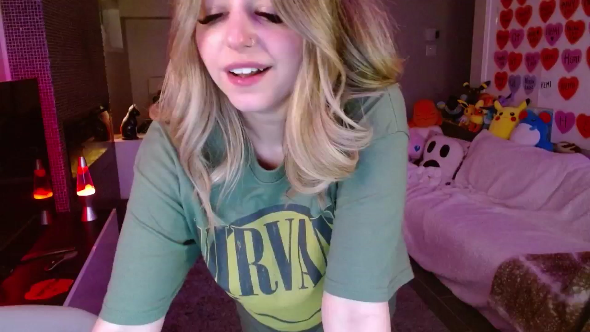 Gallery image thumbnail from Serafina's myfreecams stream on, 03/08/2025, 04:30 image 3 of 20