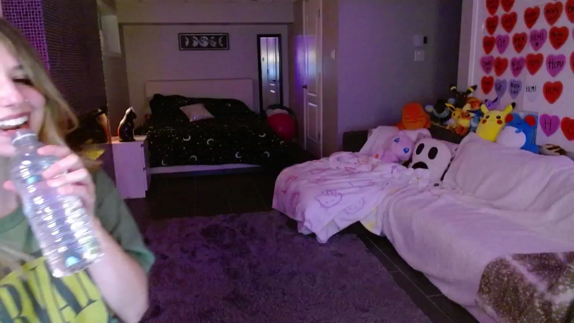 Gallery image thumbnail from Serafina's myfreecams stream on, 03/08/2025, 04:30 image 12 of 20