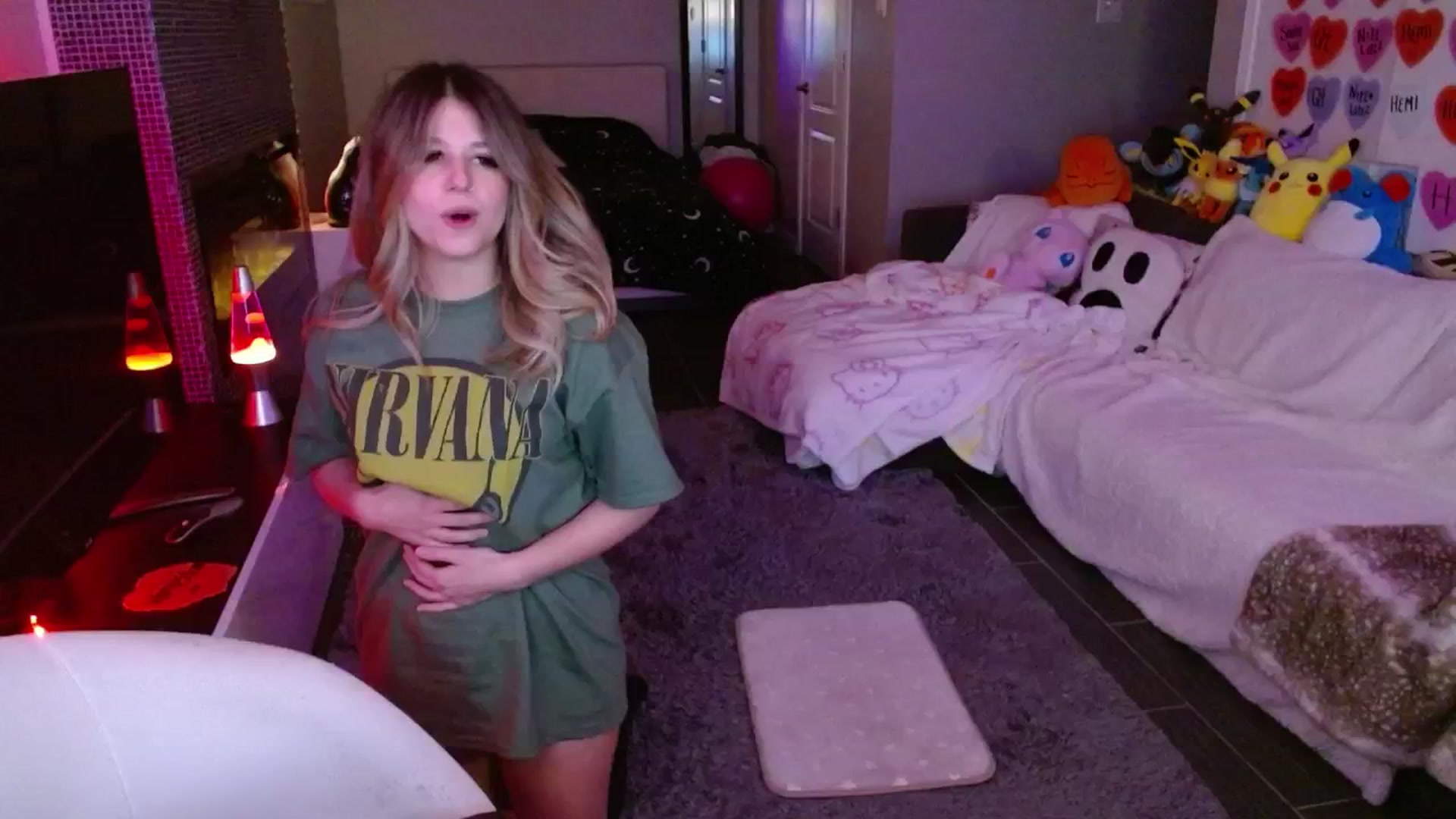 Gallery image thumbnail from Serafina's myfreecams stream on, 03/08/2025, 04:30 image 2 of 20