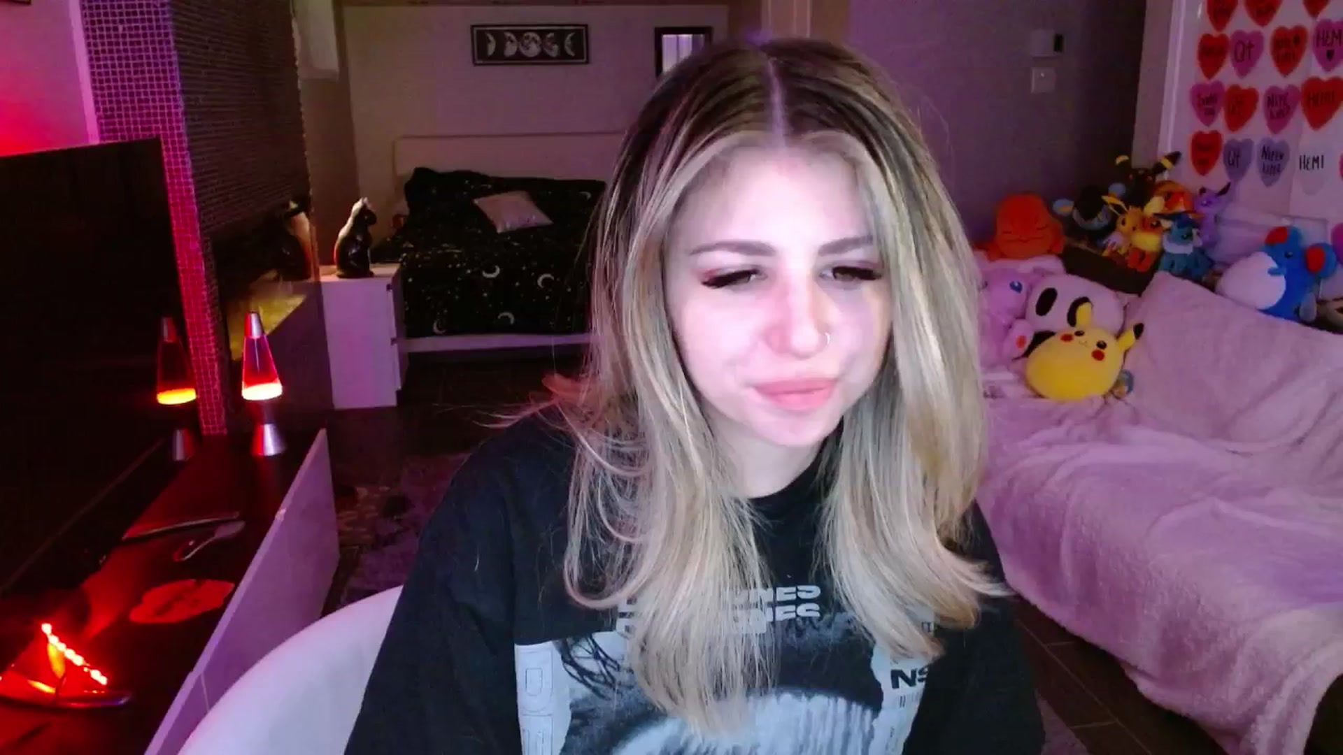 Gallery image thumbnail from Serafina's myfreecams stream on, 03/10/2025, 02:46 image 11 of 20