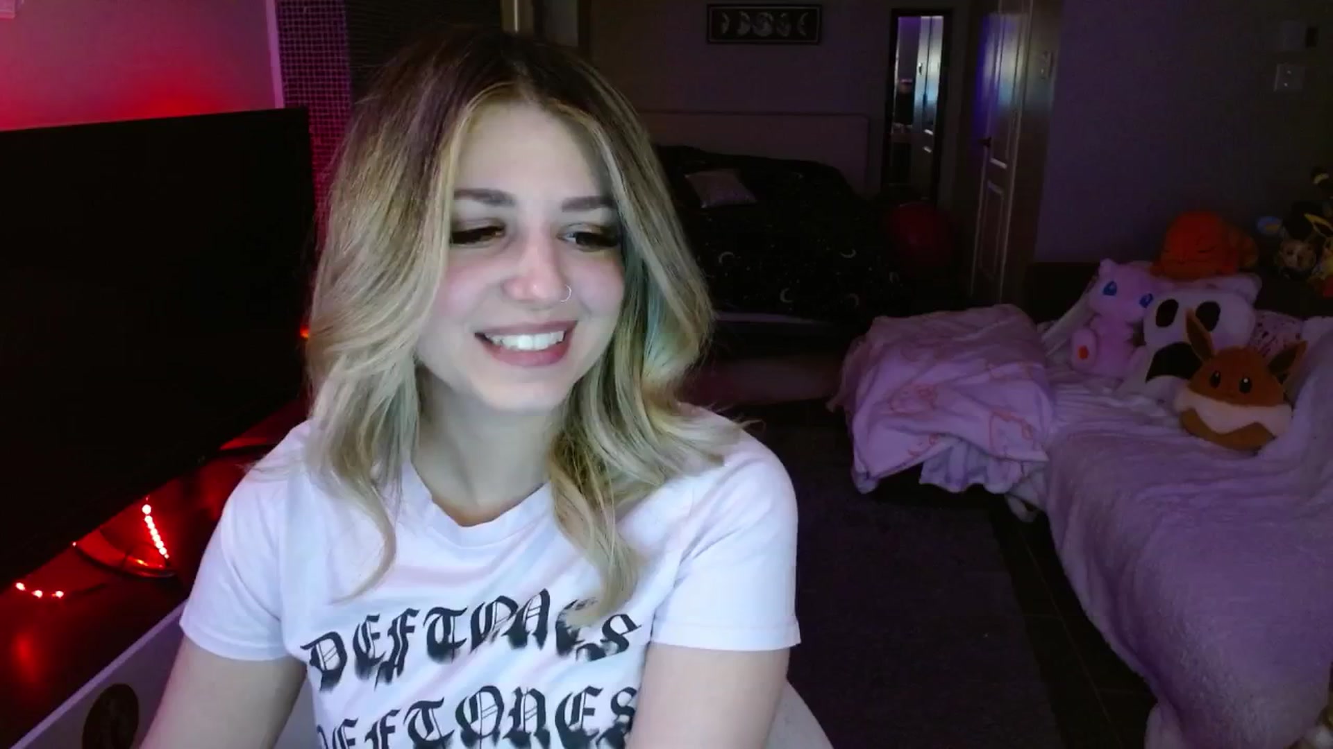 Gallery image thumbnail from Serafina's myfreecams stream on, 03/22/2025, 03:42 image 3 of 20