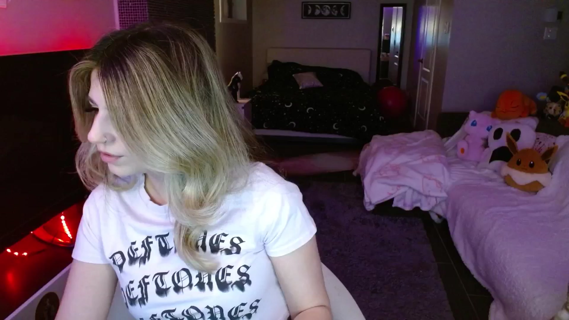 Gallery image thumbnail from Serafina's myfreecams stream on, 03/22/2025, 03:42 image 2 of 20