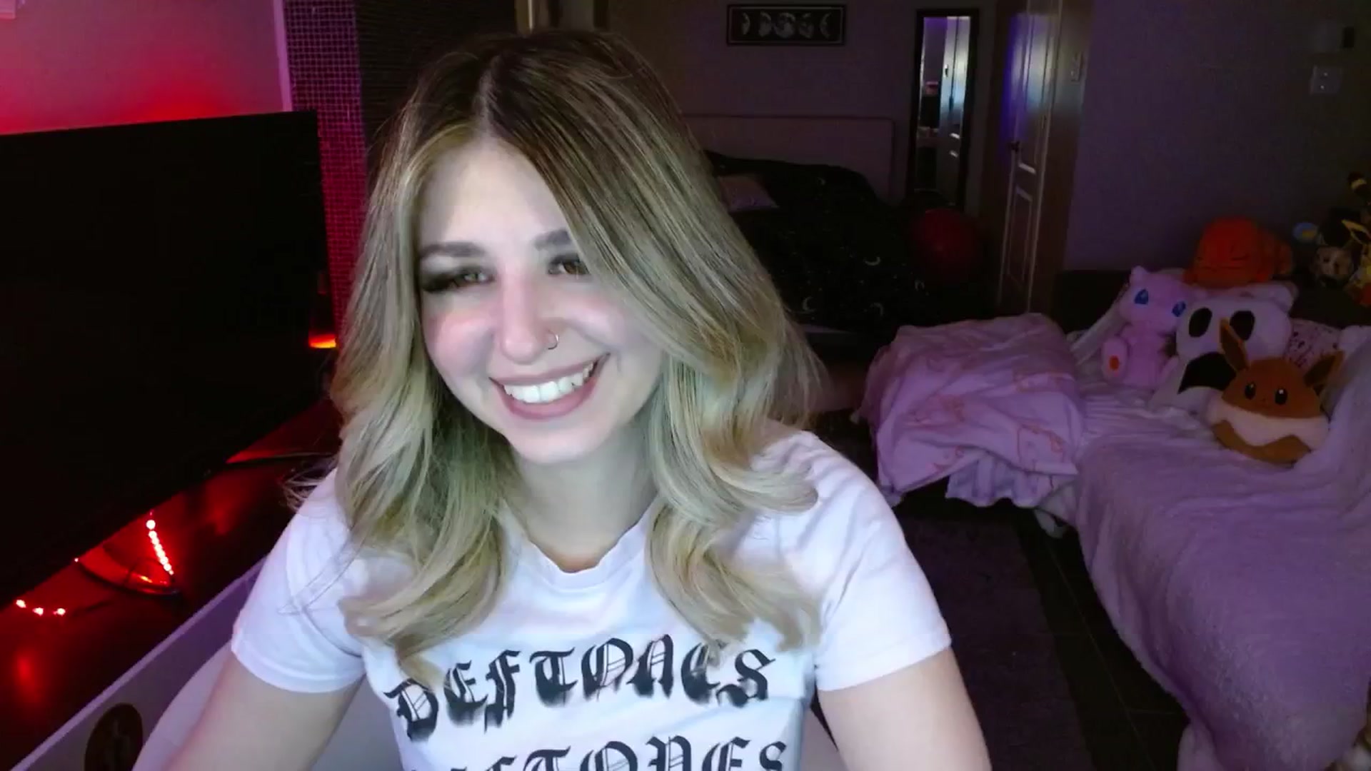Gallery image thumbnail from Serafina's myfreecams stream on, 03/22/2025, 03:42 image 6 of 20