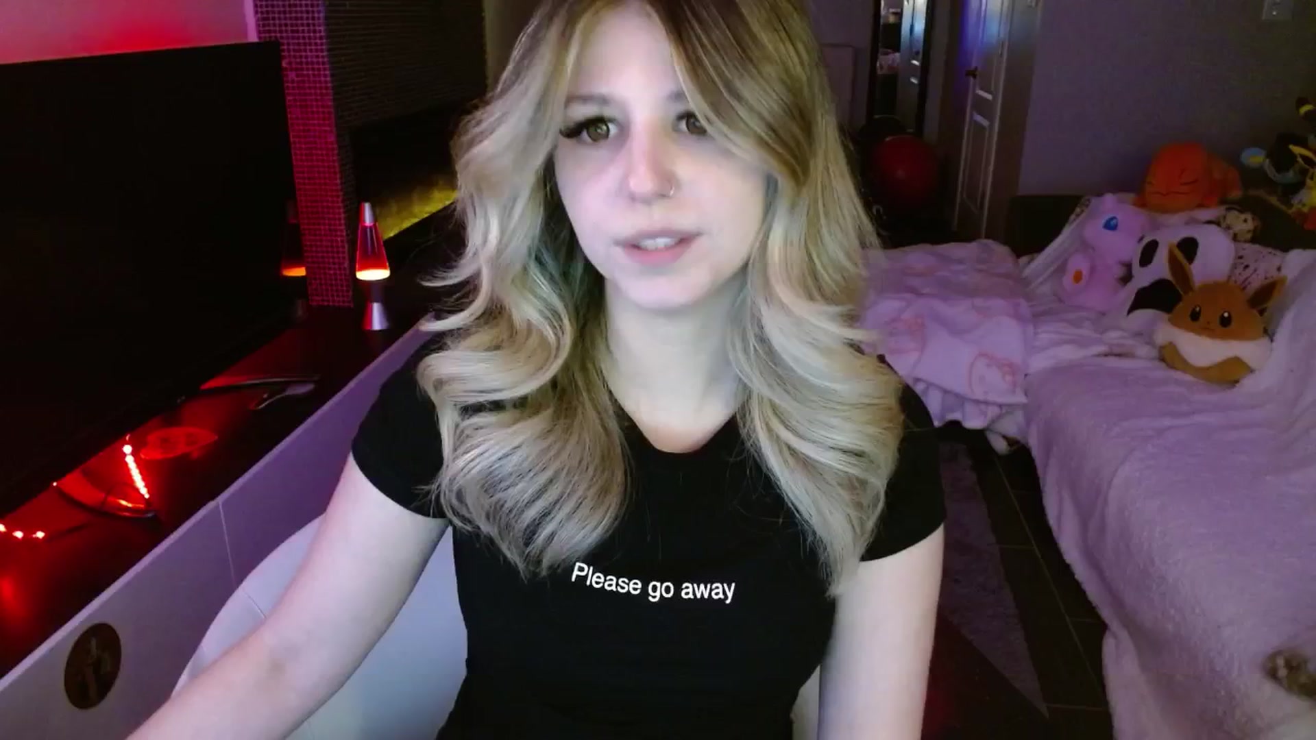 Gallery image thumbnail from Serafina's myfreecams stream on, 03/24/2025, 02:00 image 3 of 20