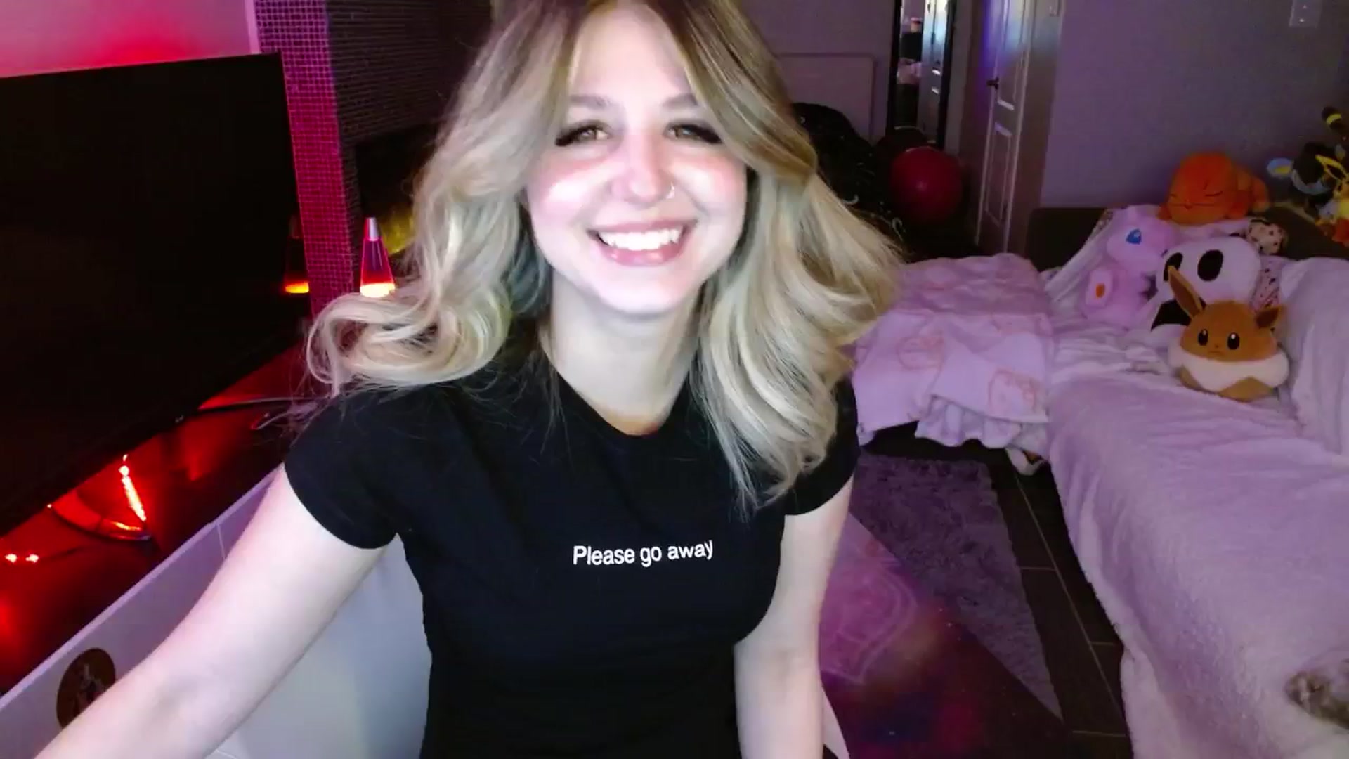 Gallery image thumbnail from Serafina's myfreecams stream on, 03/24/2025, 02:00 image 14 of 20