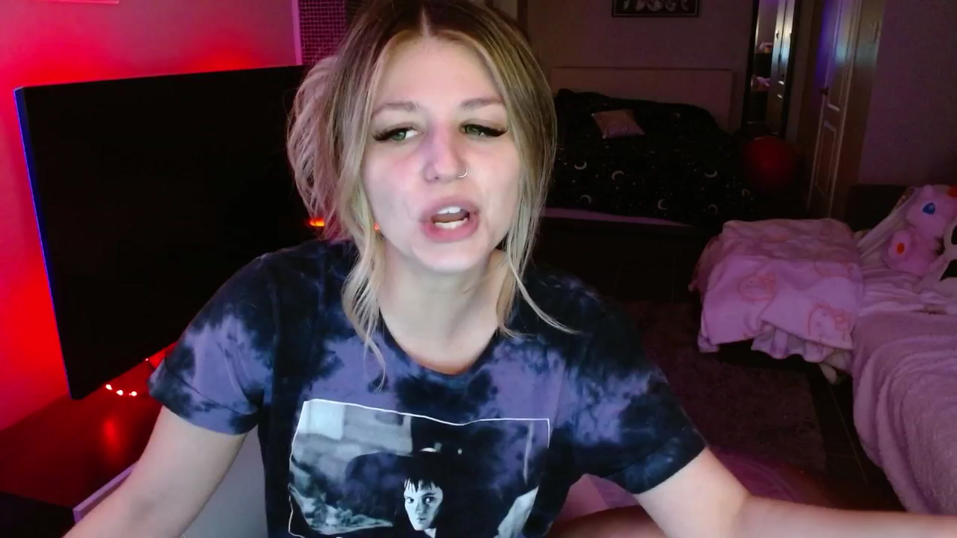 Gallery image thumbnail from Serafina's myfreecams stream on, 03/26/2025, 02:51 image 10 of 20
