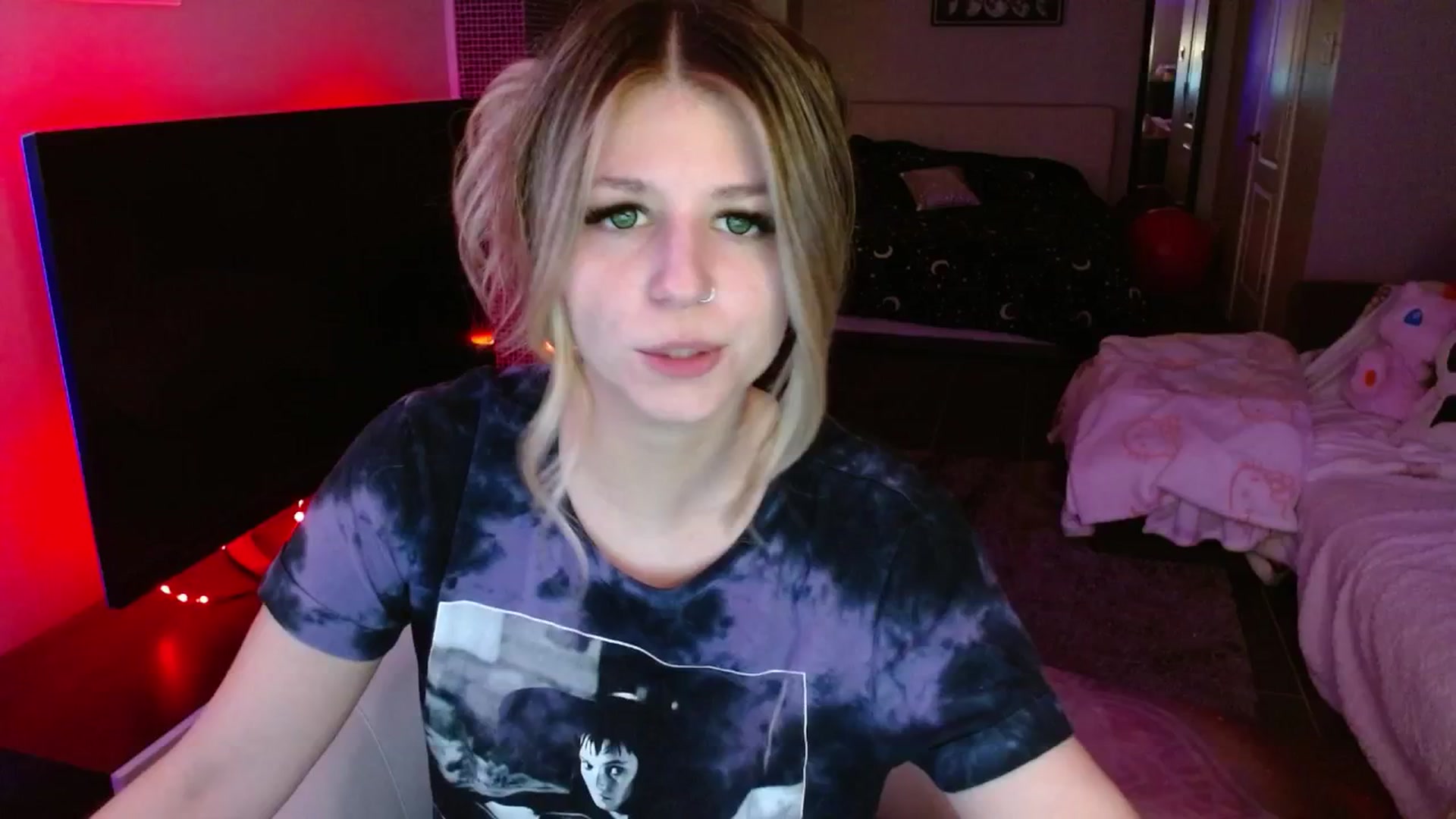 Gallery image thumbnail from Serafina's myfreecams stream on, 03/26/2025, 02:51 image 15 of 20