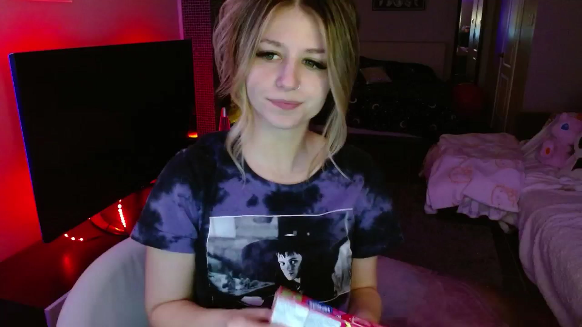 Gallery image thumbnail from Serafina's myfreecams stream on, 03/26/2025, 02:51 image 9 of 20