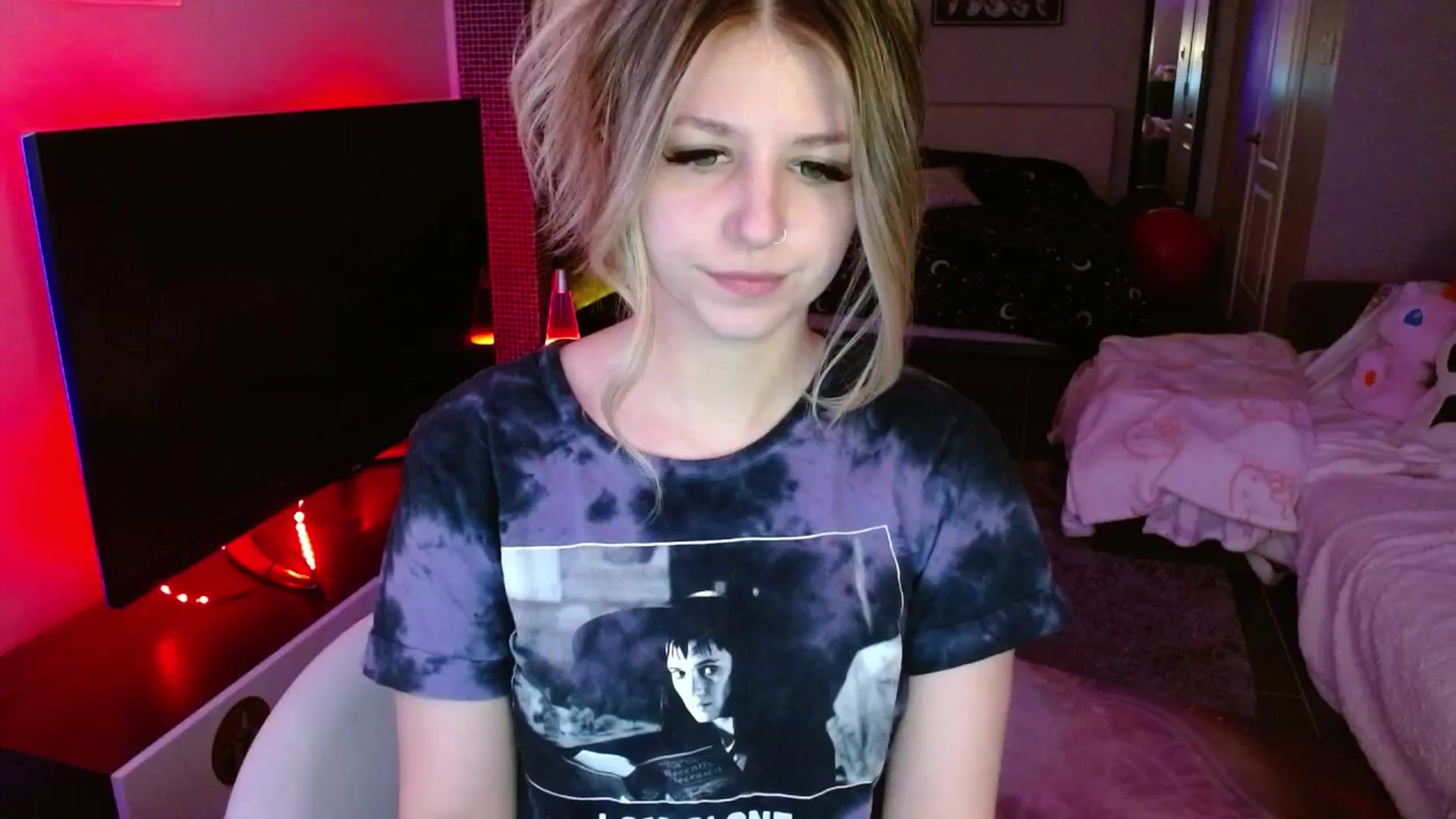 Gallery image thumbnail from Serafina's myfreecams stream on, 03/26/2025, 02:51 image 3 of 20