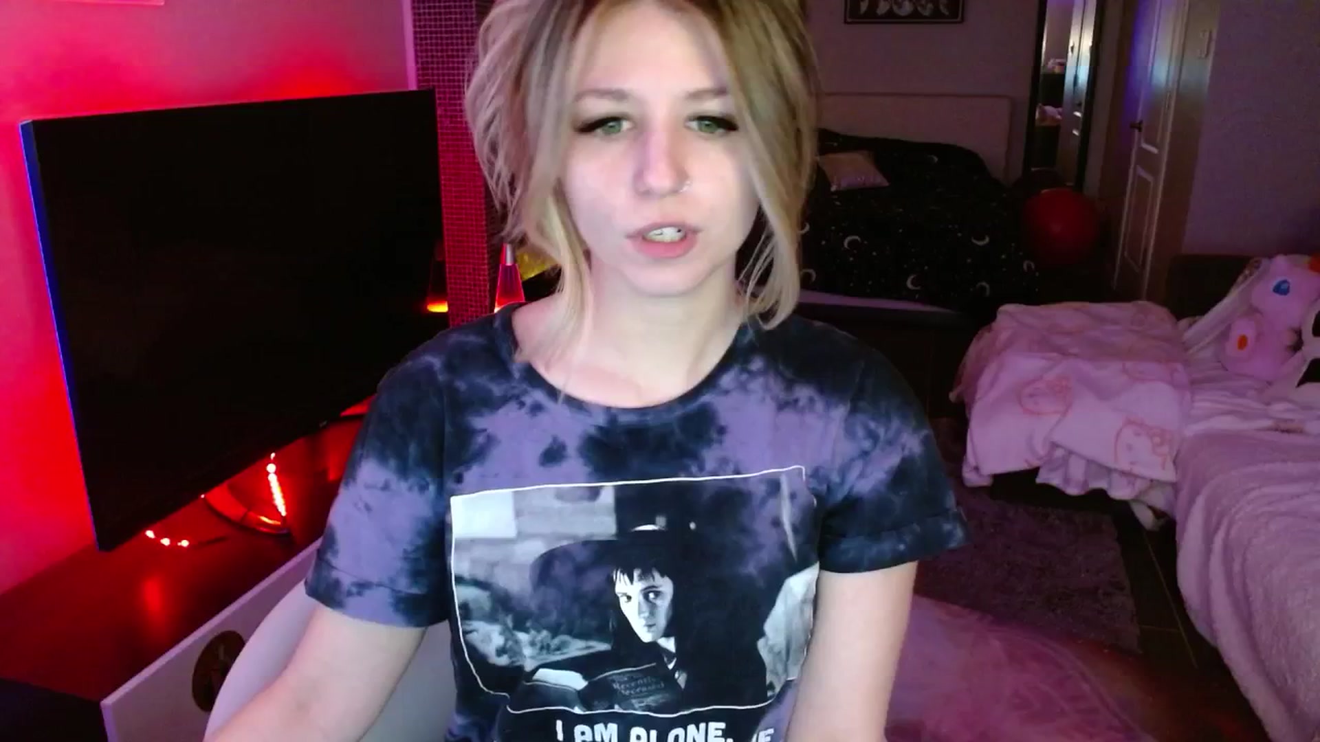 Gallery image thumbnail from Serafina's myfreecams stream on, 03/26/2025, 02:51 image 2 of 20