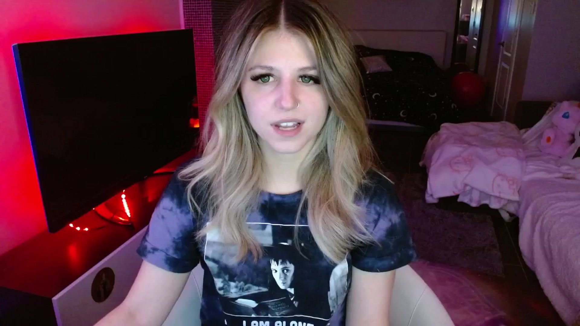 Gallery image thumbnail from Serafina's myfreecams stream on, 03/26/2025, 05:13 image 18 of 20