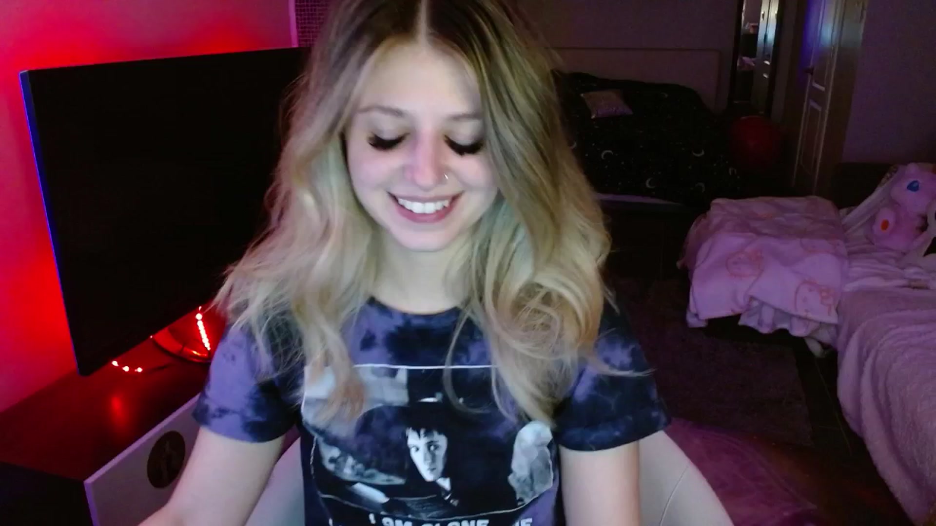 Gallery image thumbnail from Serafina's myfreecams stream on, 03/26/2025, 05:13 image 17 of 20
