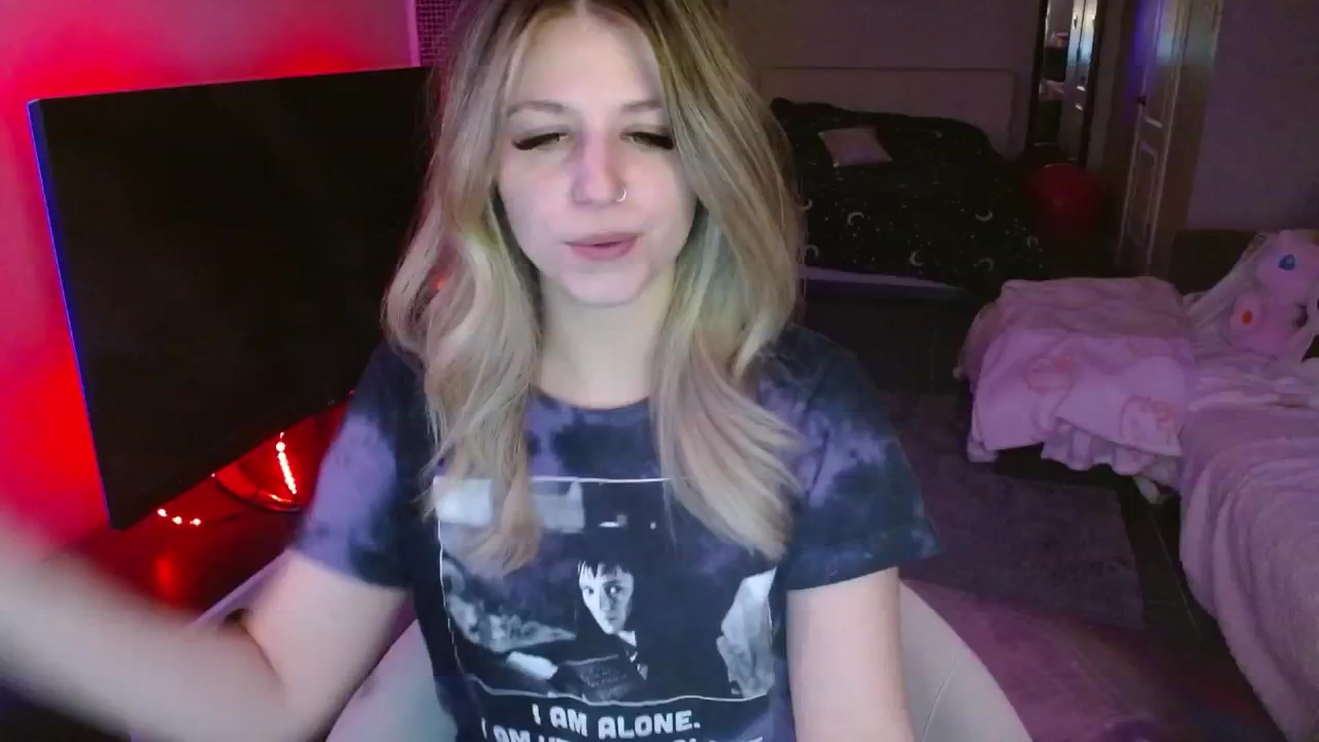 Gallery image thumbnail from Serafina's myfreecams stream on, 03/26/2025, 05:13 image 16 of 20