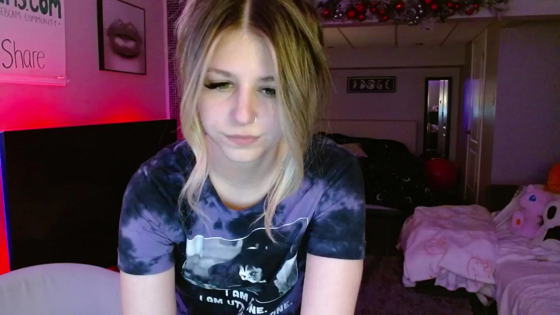 Gallery image thumbnail from Serafina's myfreecams stream on, 03/26/2025, 05:13 image 4 of 20