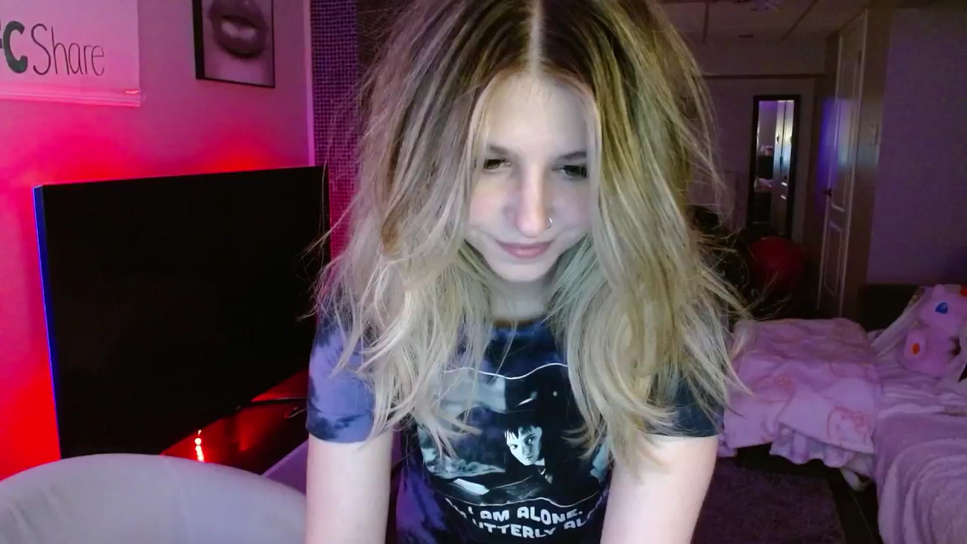 Gallery image thumbnail from Serafina's myfreecams stream on, 03/26/2025, 05:13 image 14 of 20
