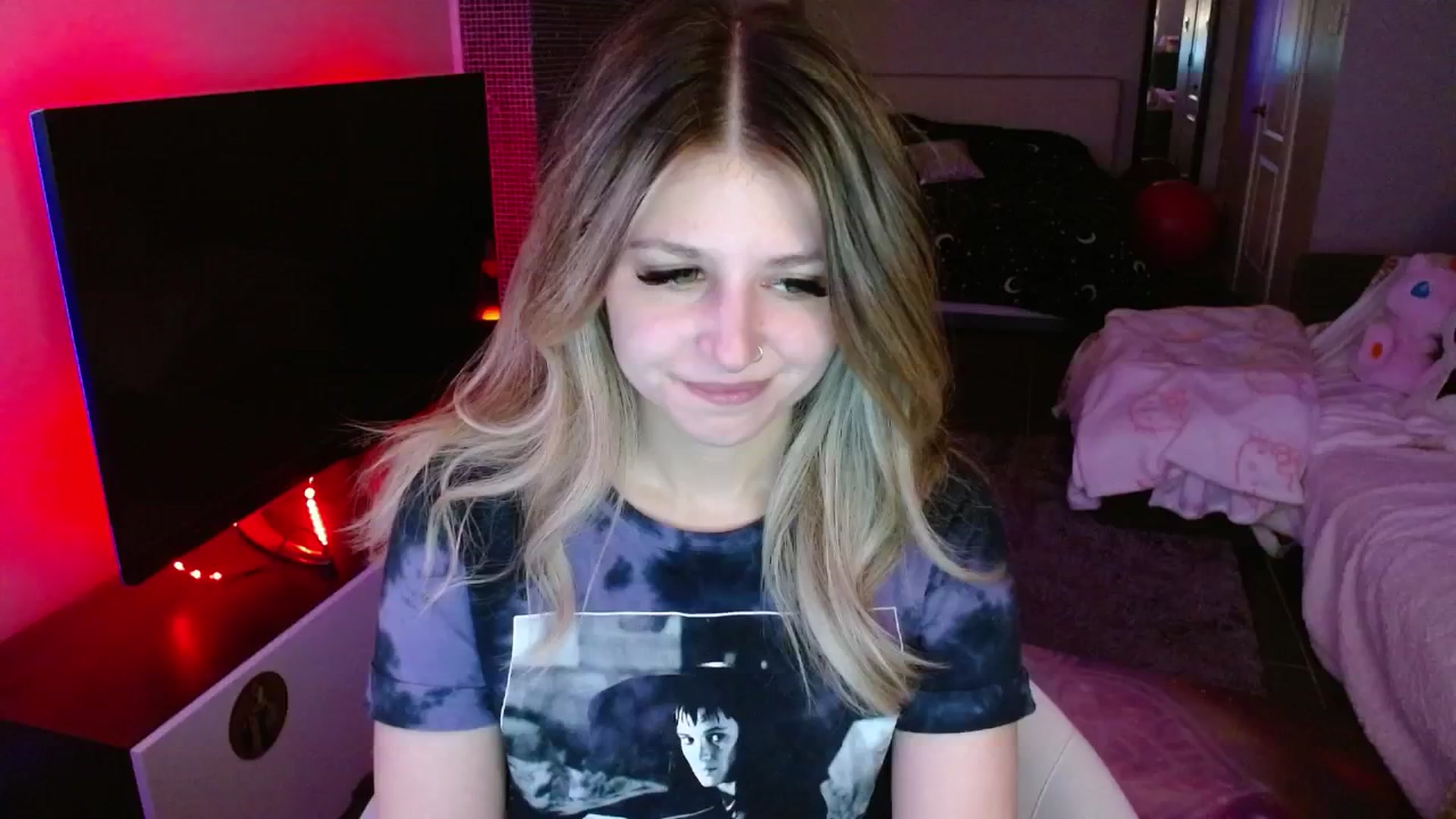 Gallery image thumbnail from Serafina's myfreecams stream on, 03/26/2025, 05:13 image 19 of 20