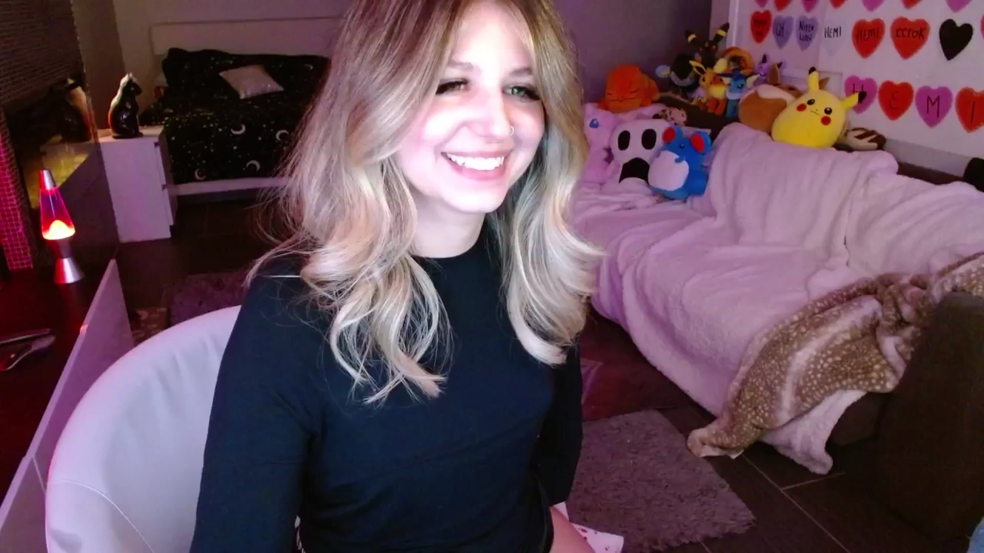 Gallery image thumbnail from Serafina's myfreecams stream on, 03/27/2025, 03:53 image 9 of 20